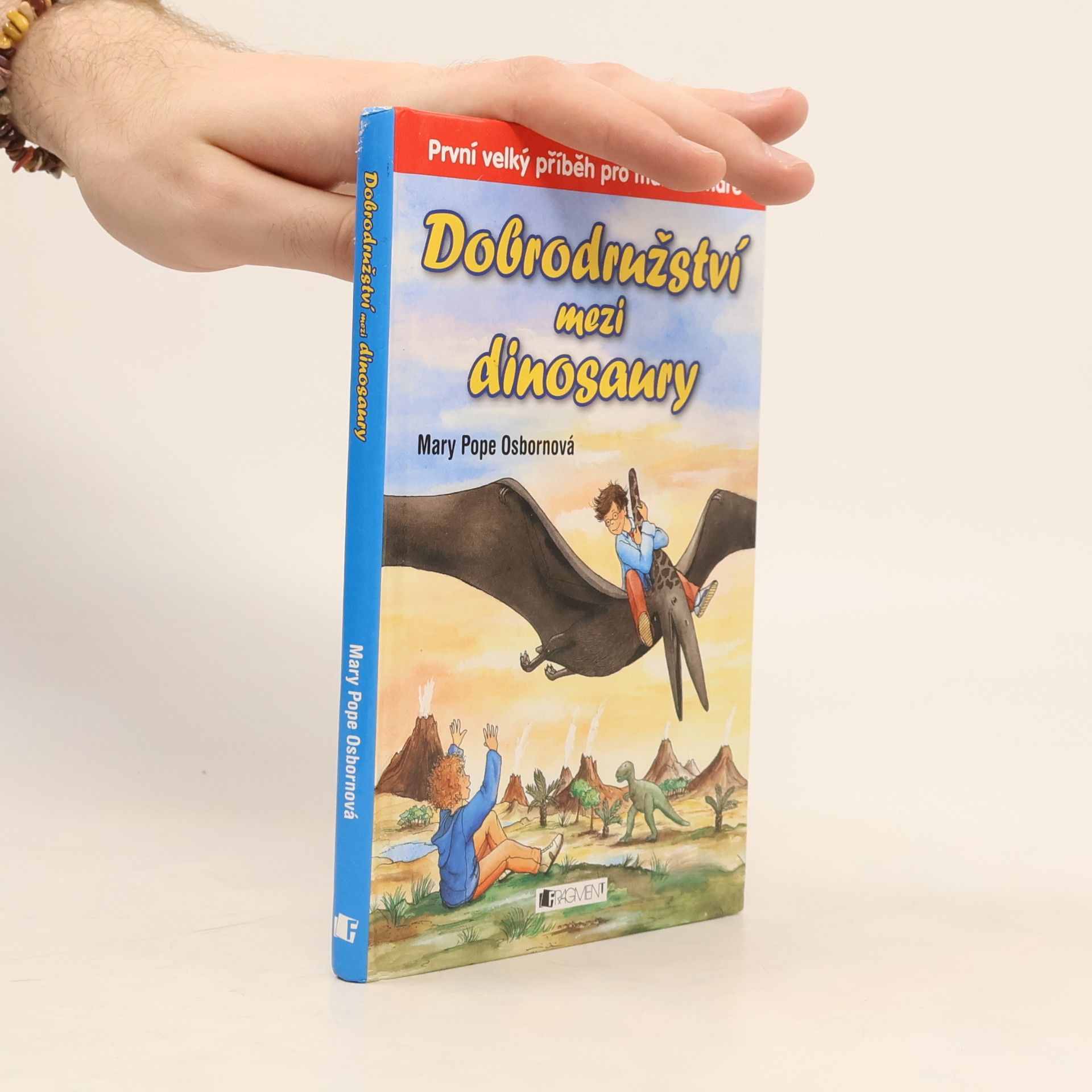 Dobrodružství mezi dinosaury