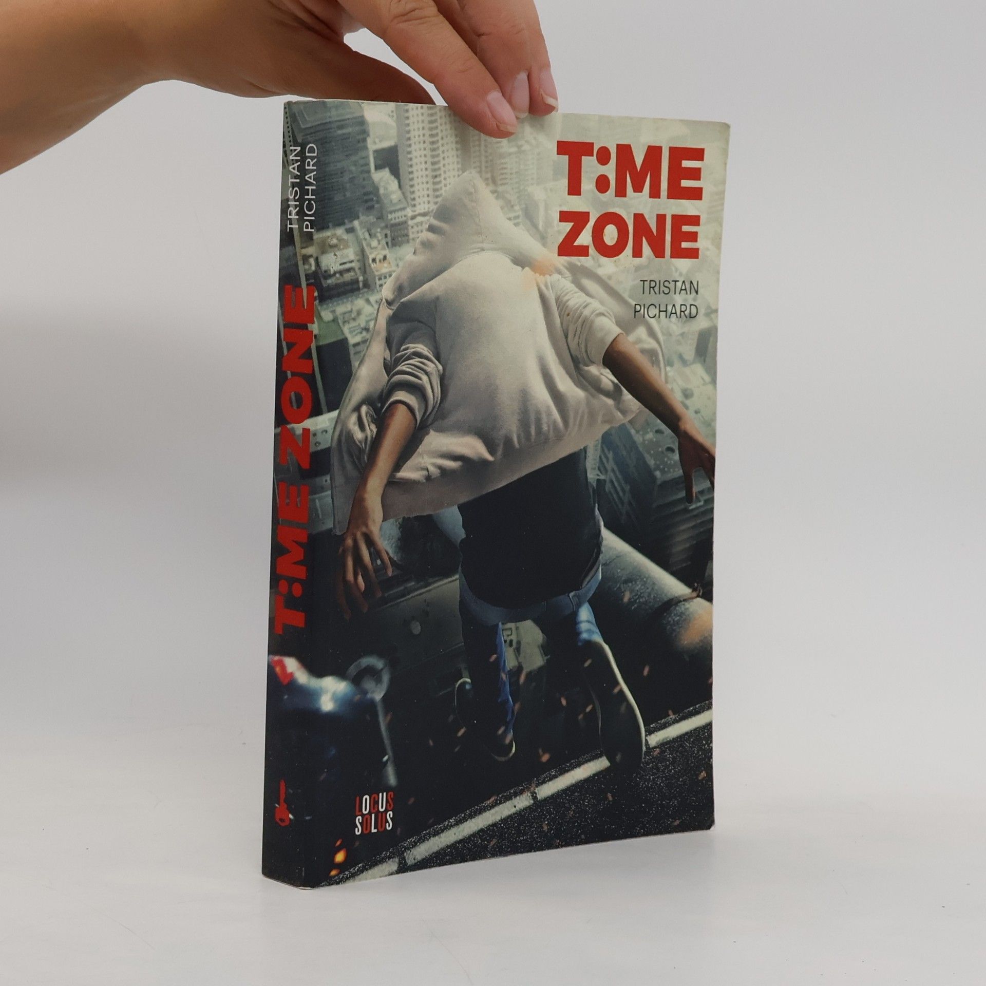 Tristan Pichard Time Zone