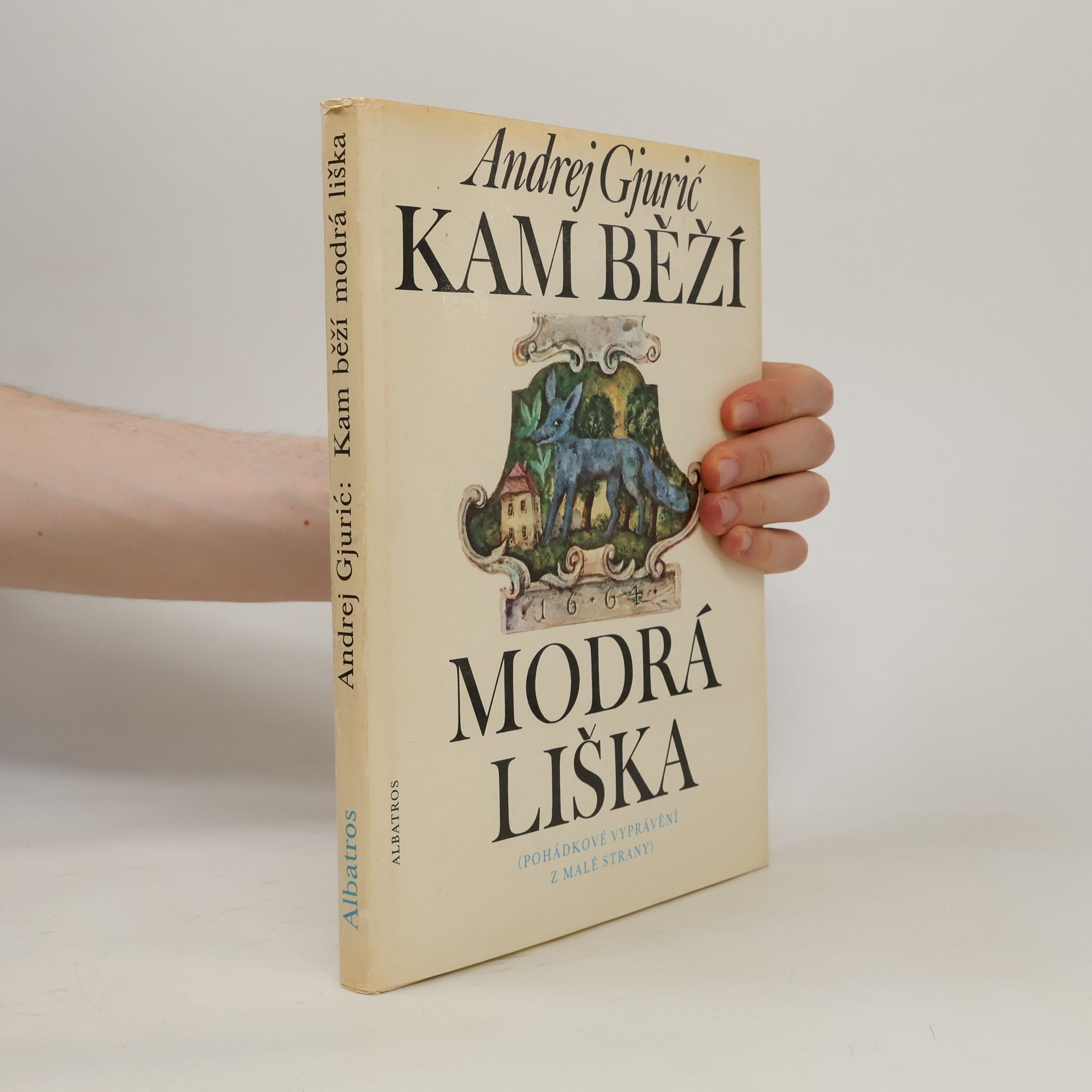 Kam běží modrá liška