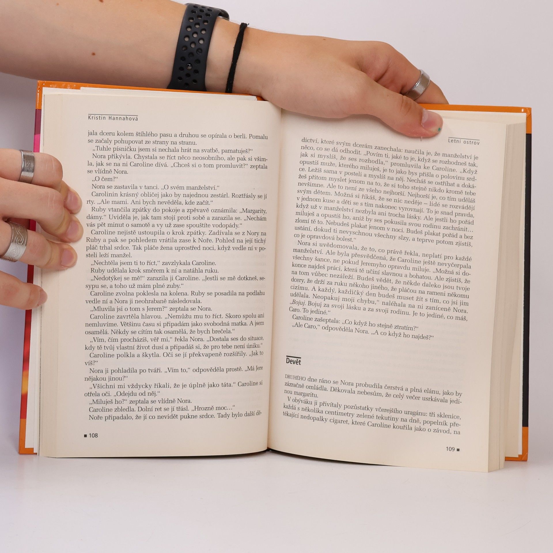 Kristin Hannah Letní ostrov ; Vzdálené břehy ; Mezi sestrami