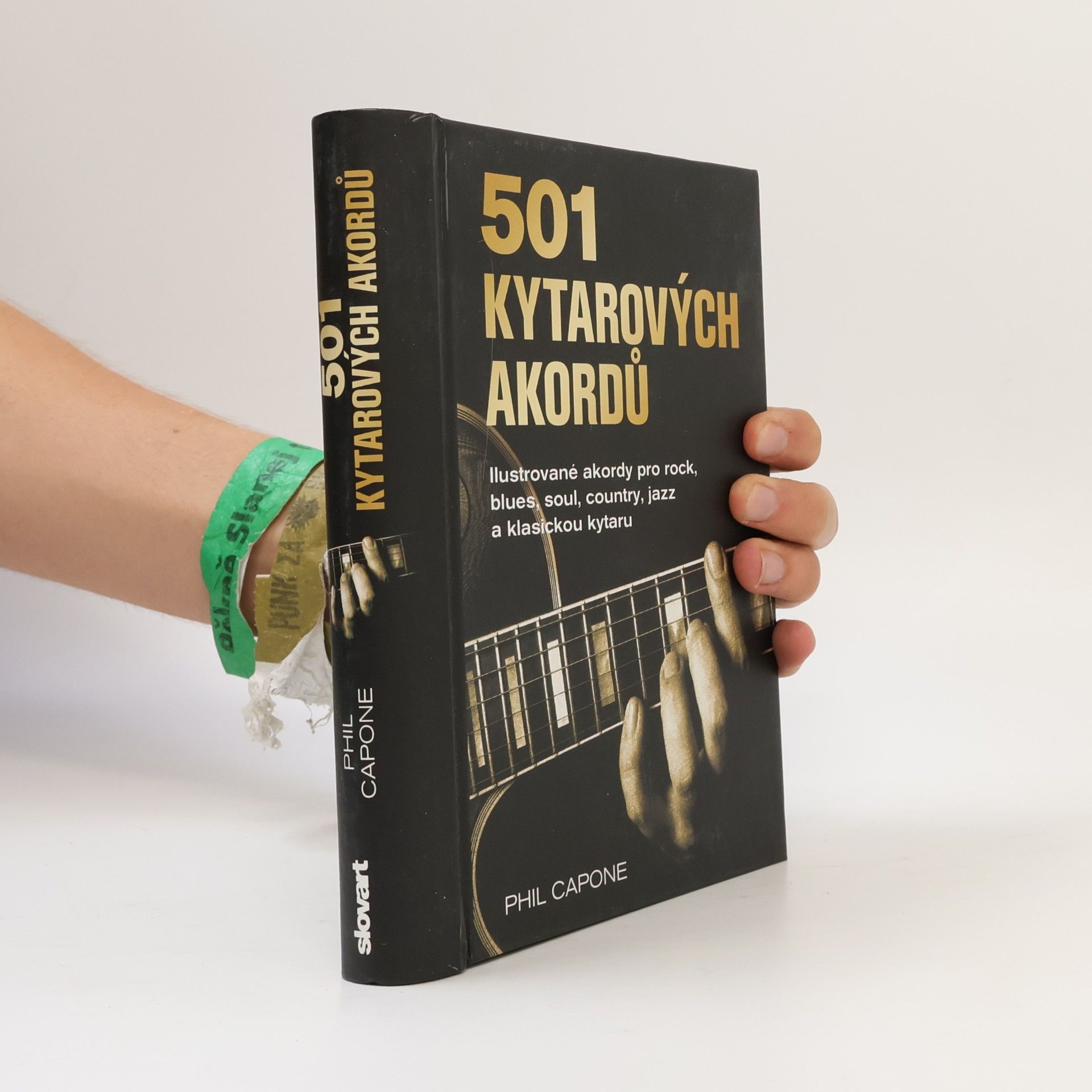 Phil Capone 501 kytarových akordů