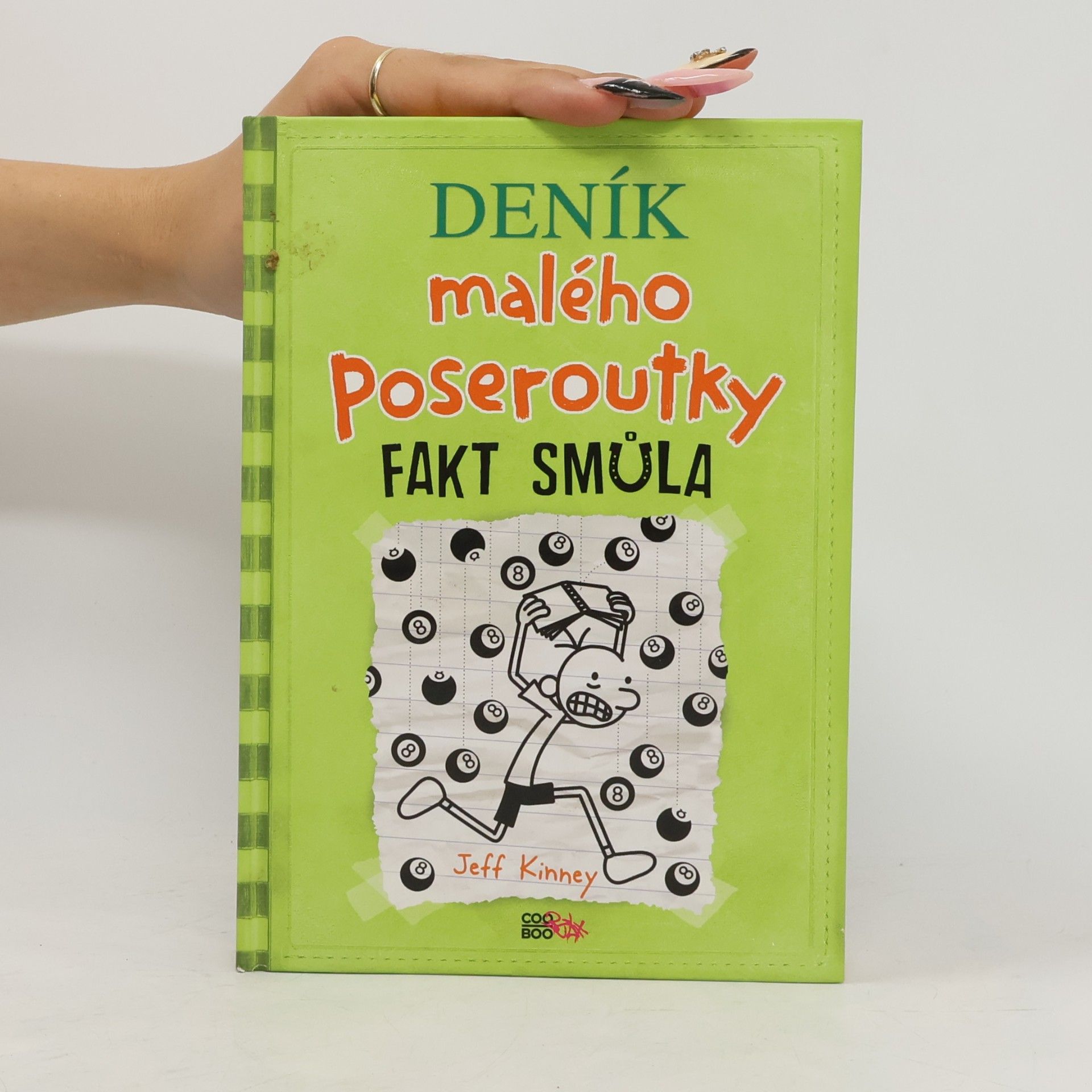 Jeff Kinney Deník malého poseroutky 8. Fakt smůla