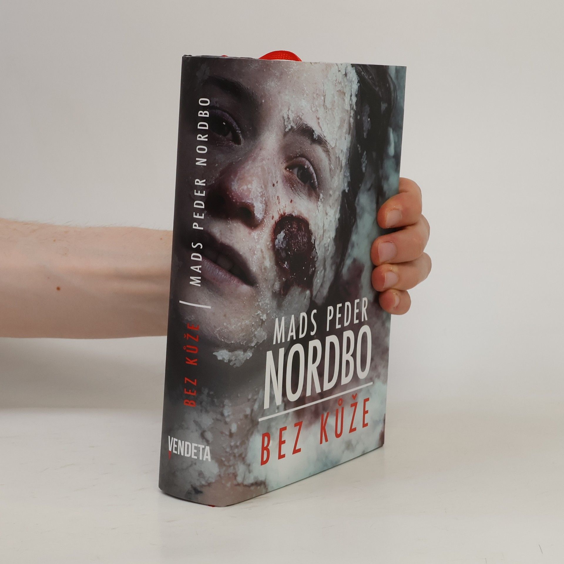 Mads Peder Nordbo Bez kůže