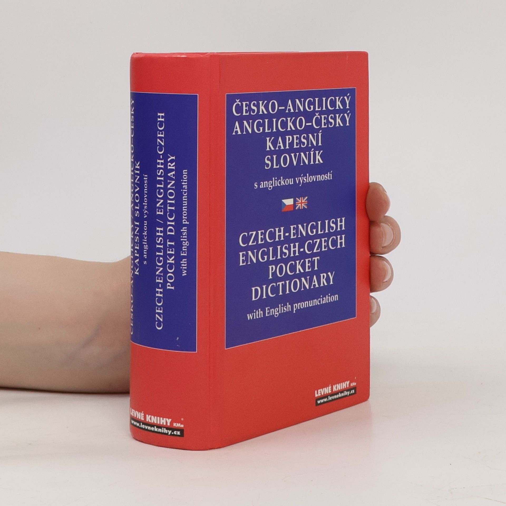 Česko-anglický, anglicko-český kapesní slovník s anglickou výslovností