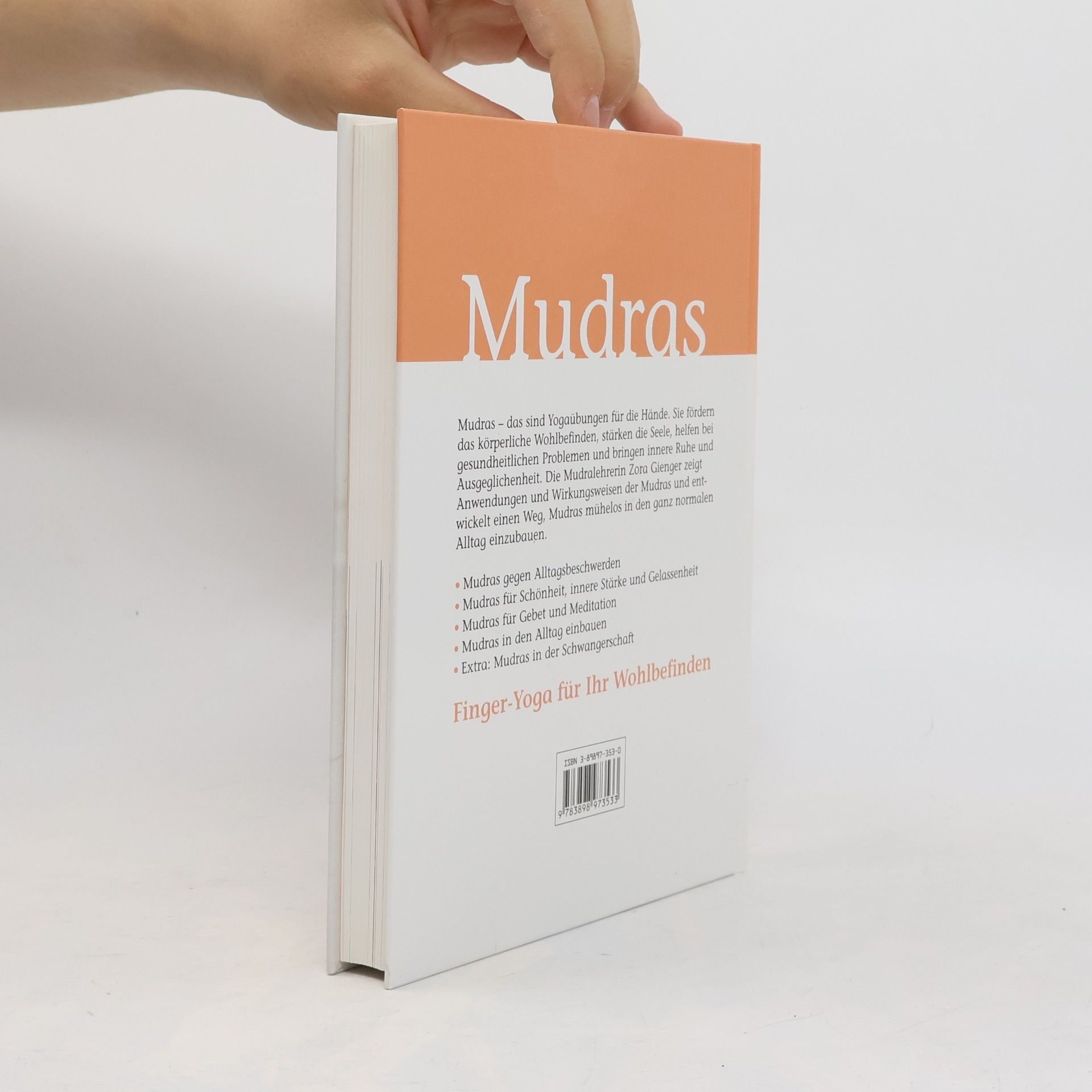 Zora Gienger Mudras