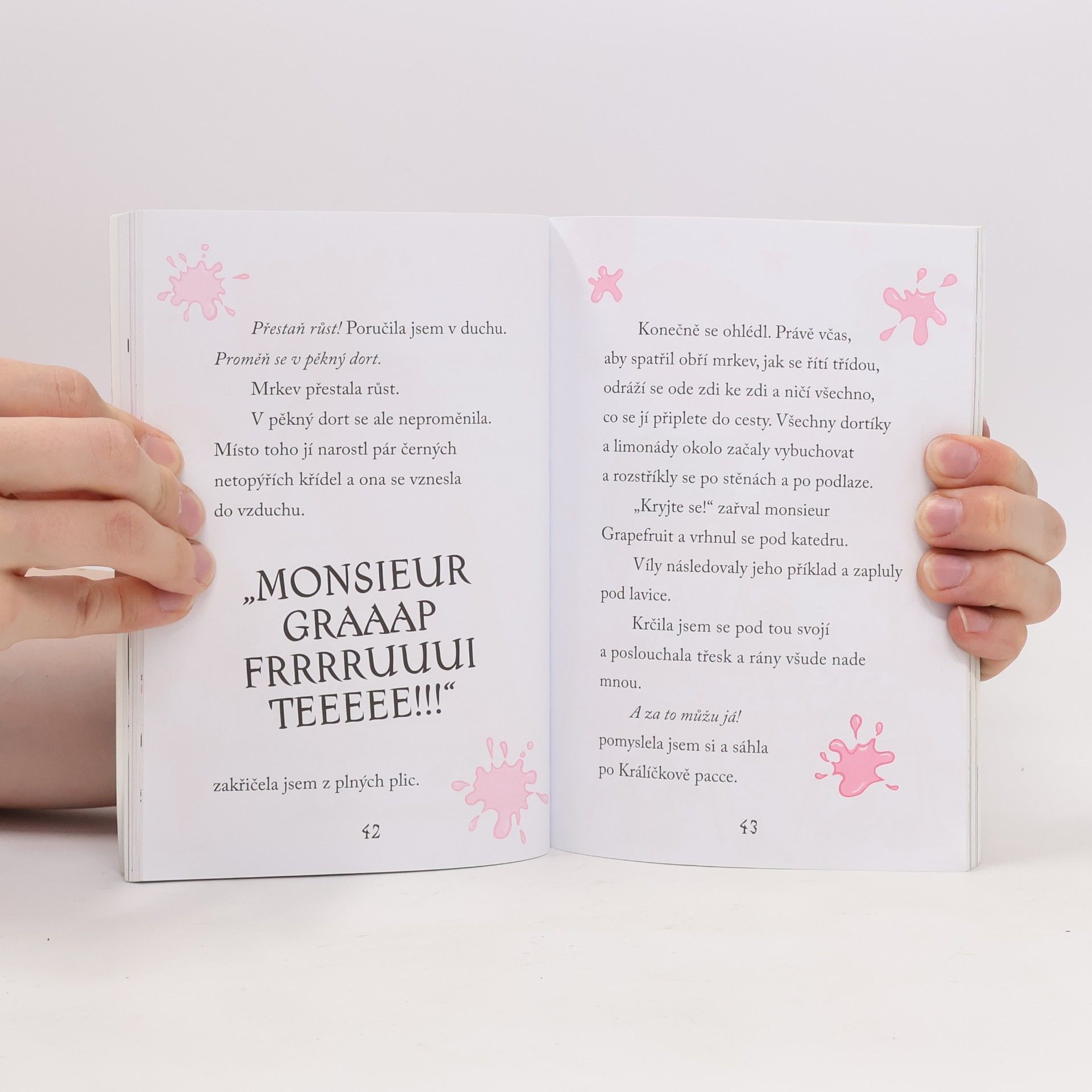 Harriet Muncaster Isadora jde do školy