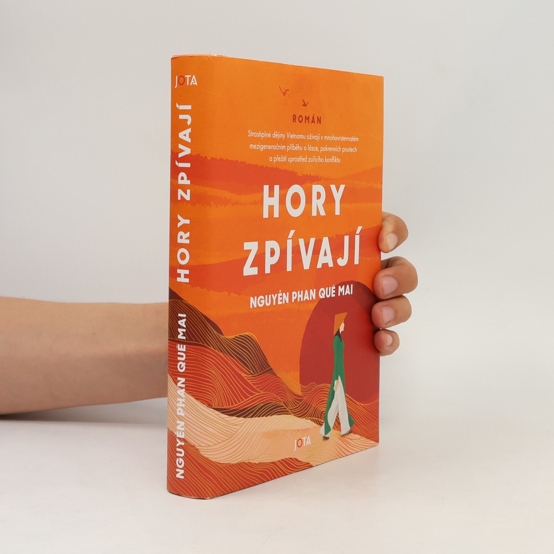 Nguyễn Phan Quế Mai Hory zpívají