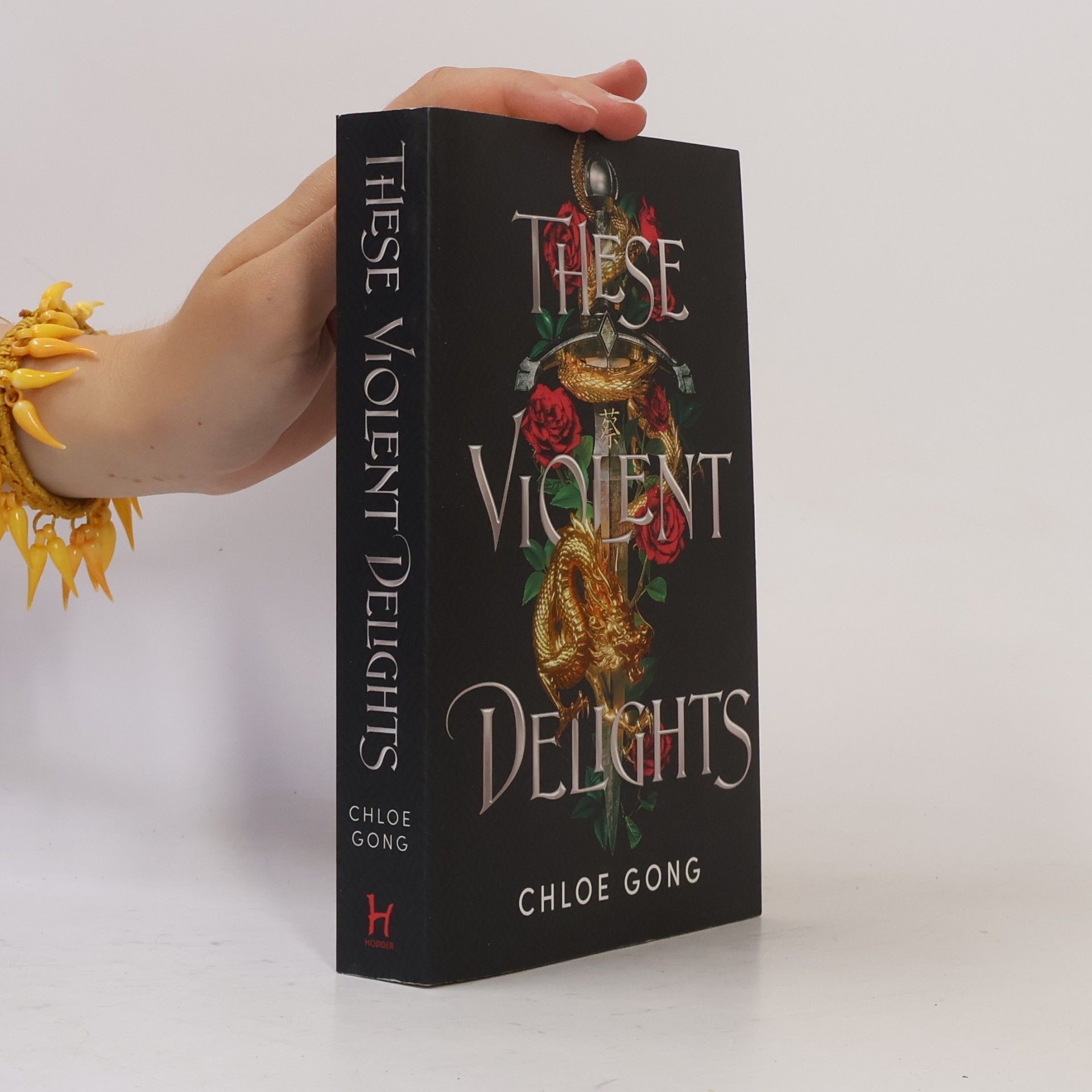 Chloe Gong These violent delights