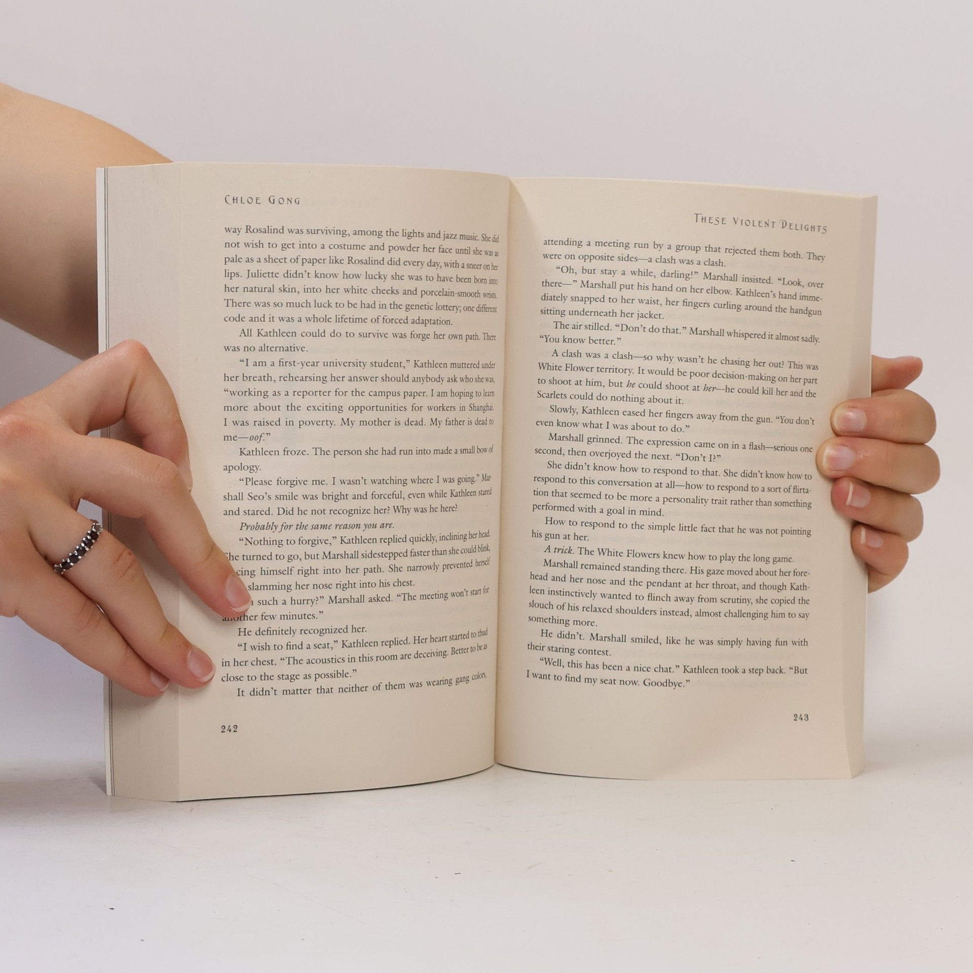Chloe Gong These violent delights