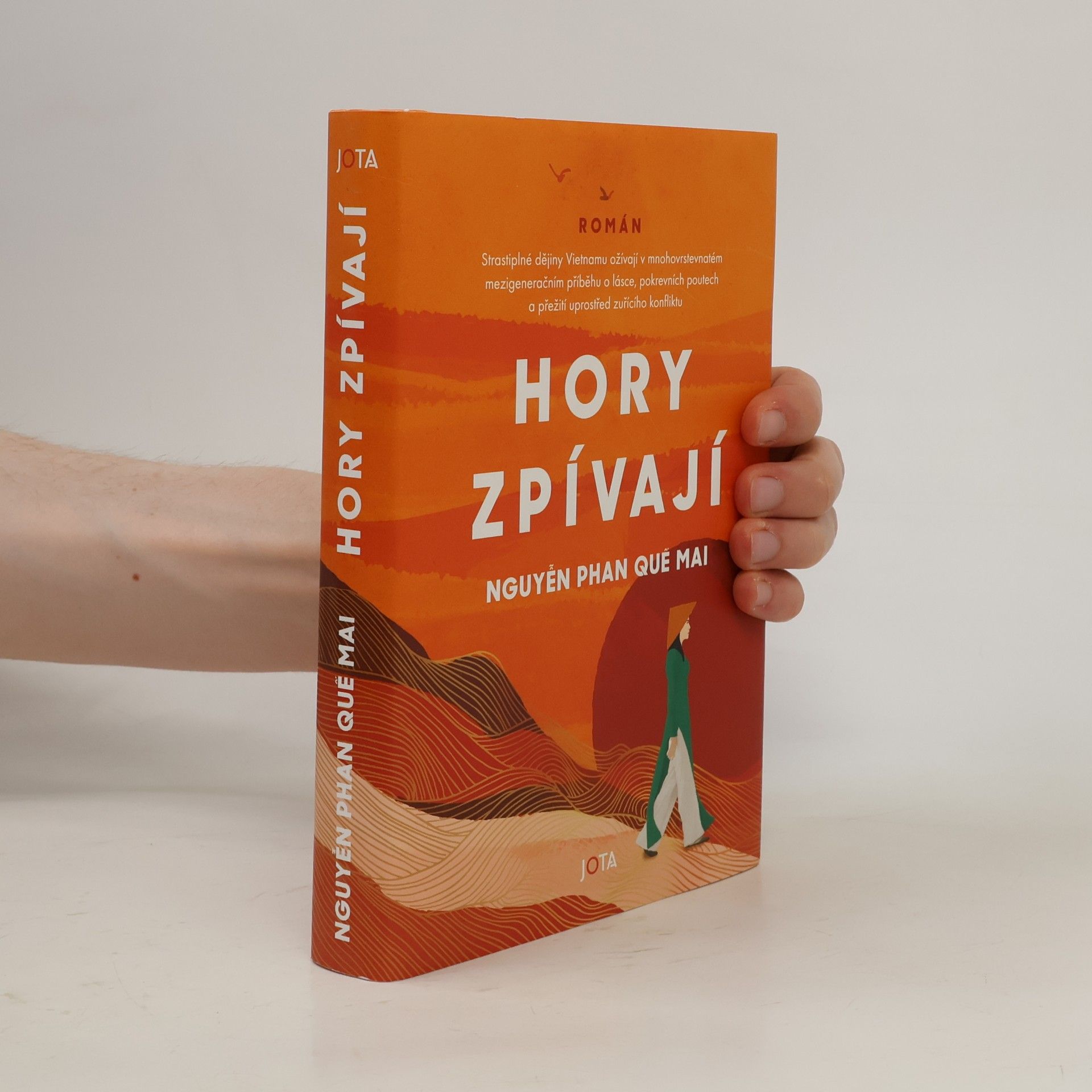 Nguyễn Phan Quế Mai Hory zpívají
