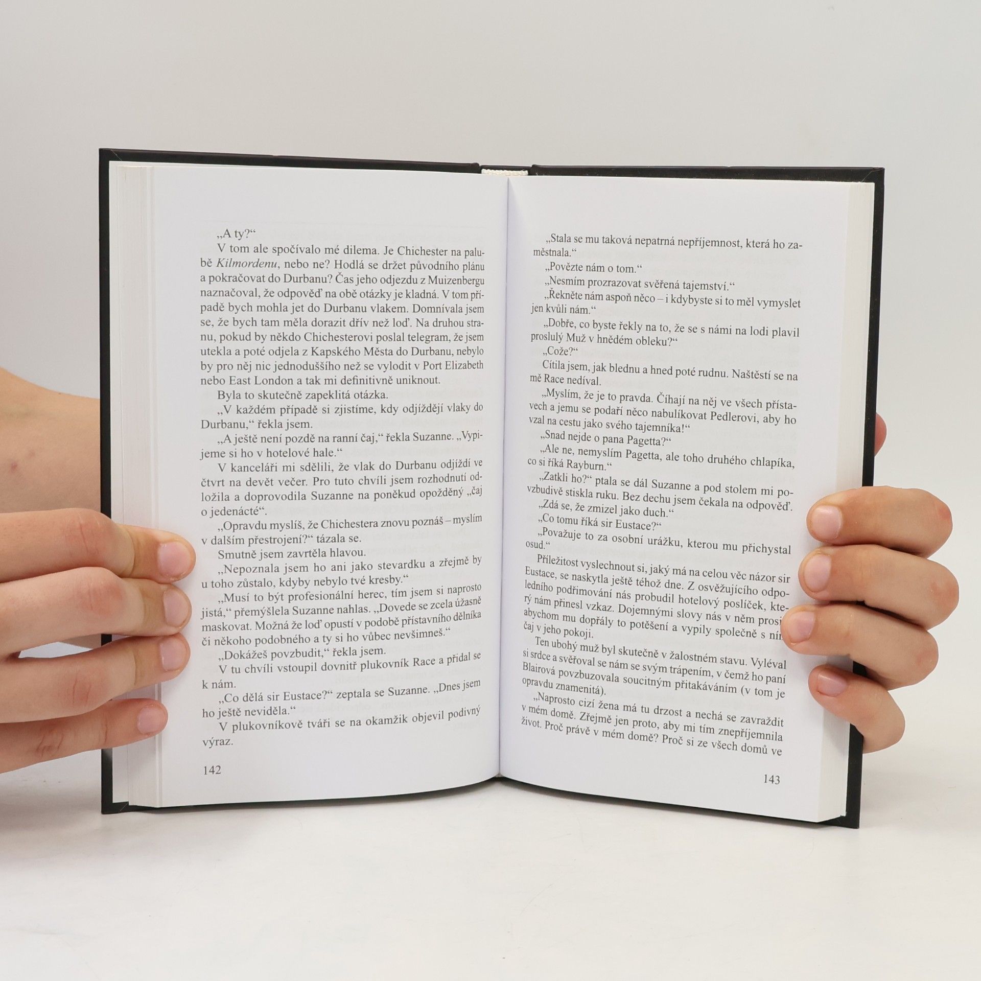 Agatha Christie Muž v hnědém obleku