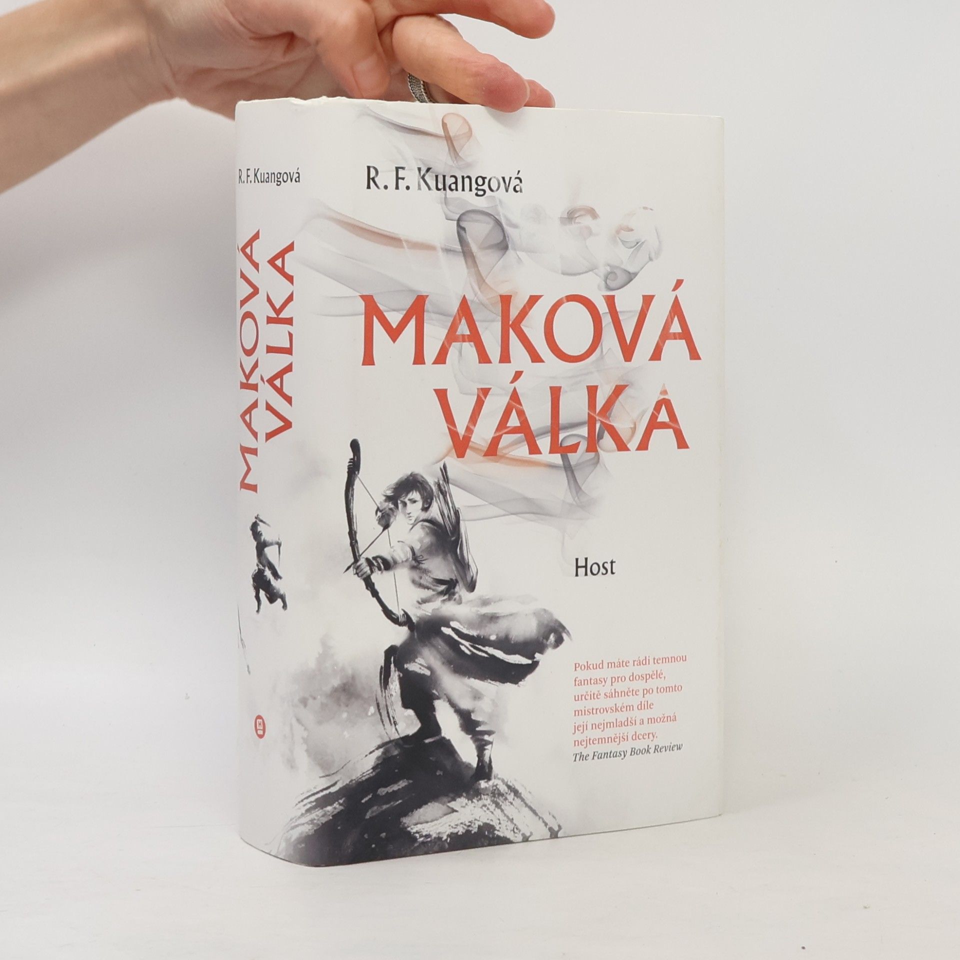 Rebecca Kuang Maková válka