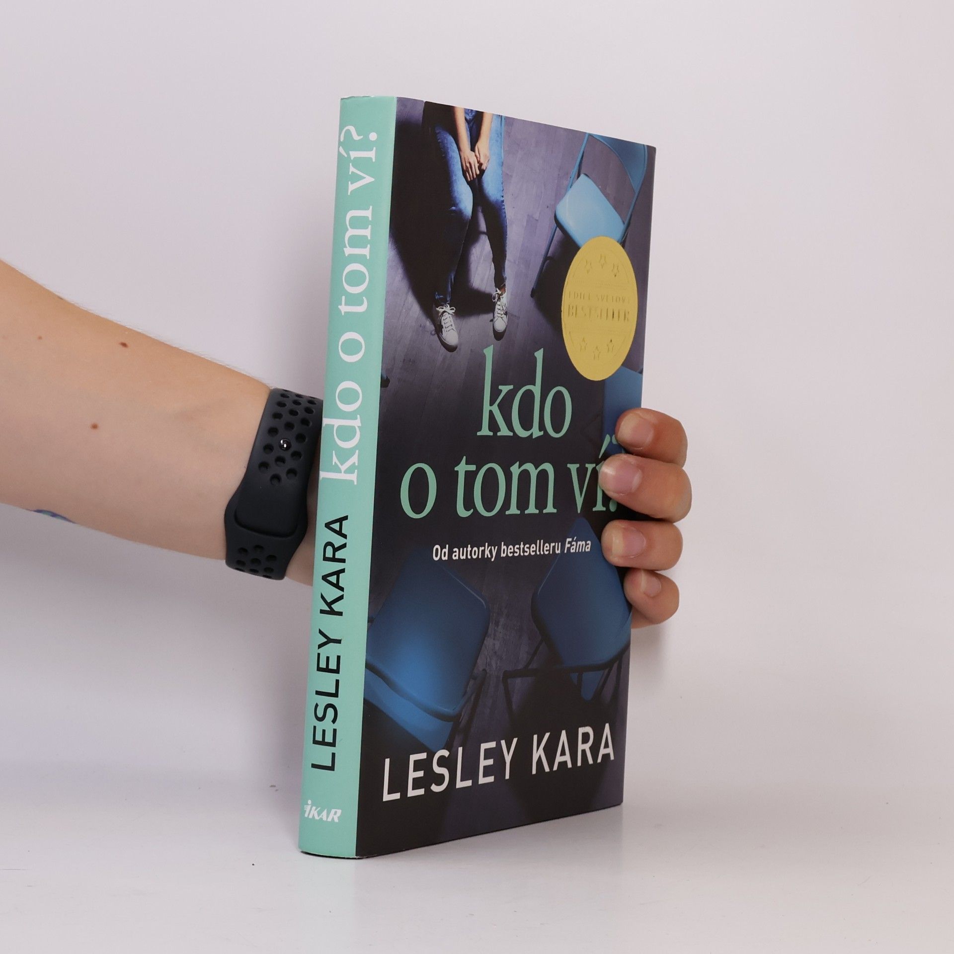 Lesley Kara Kdo o tom ví?