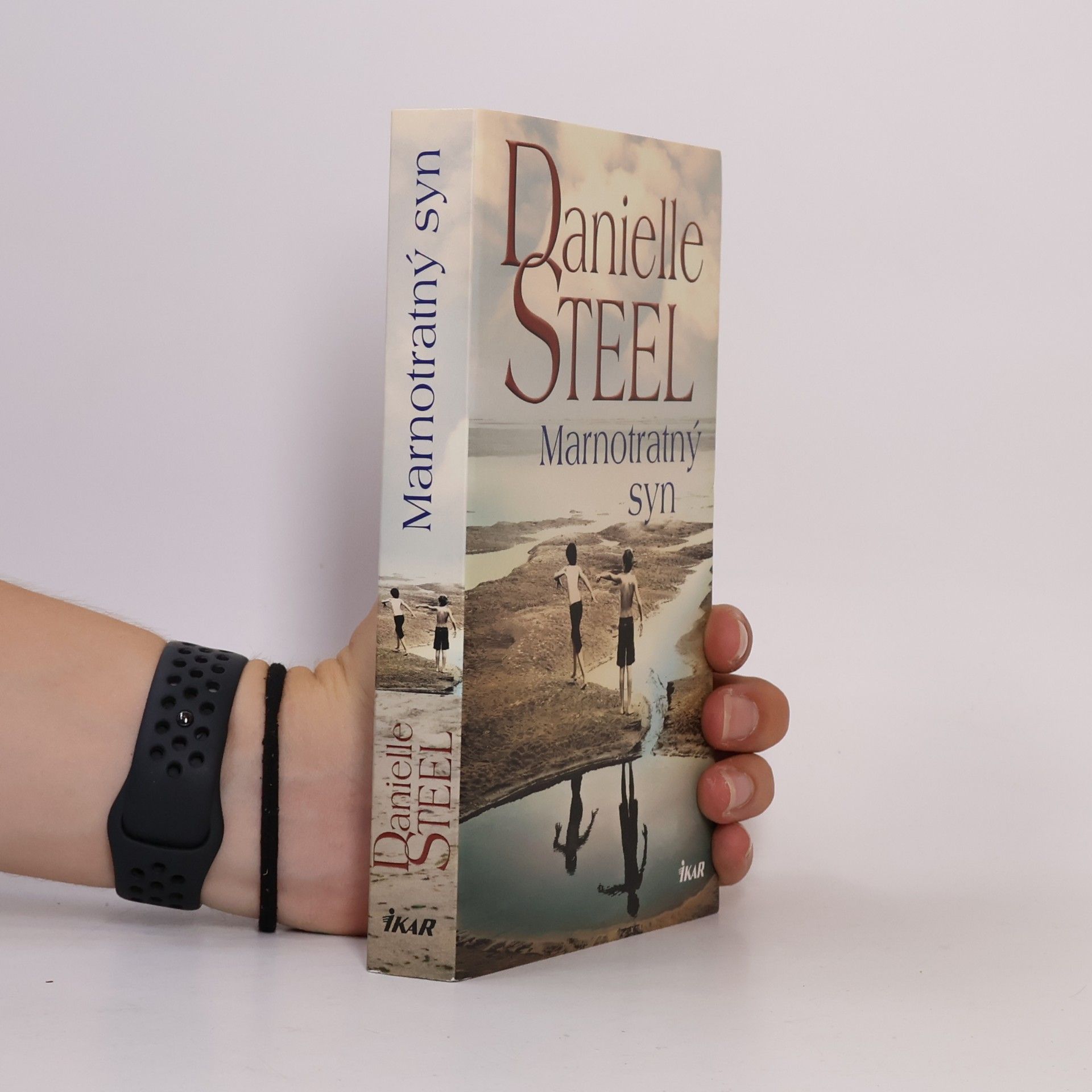 Danielle Steel Marnotratný syn