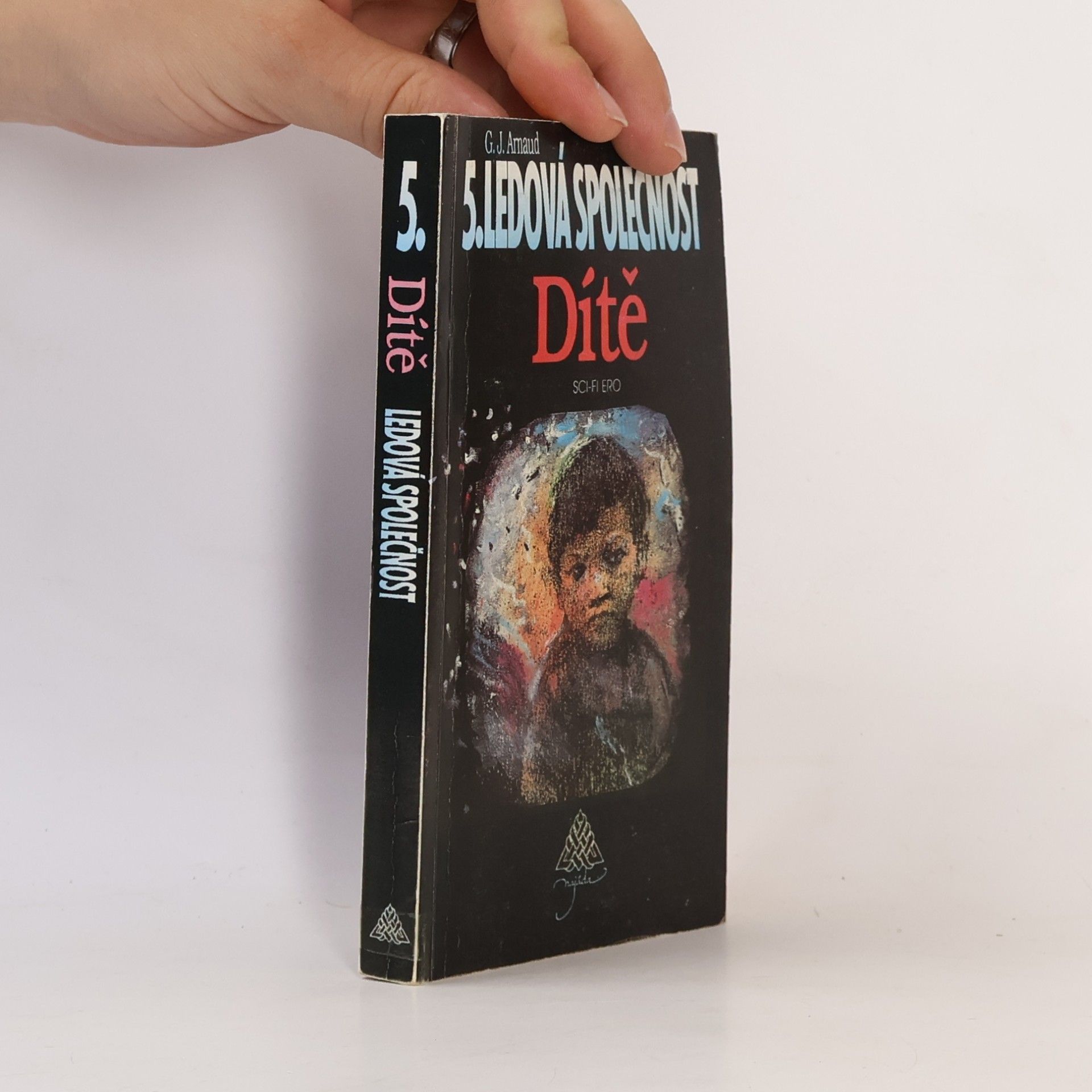 Ludmila Karlachová Ledová společnost. 5, Dítě