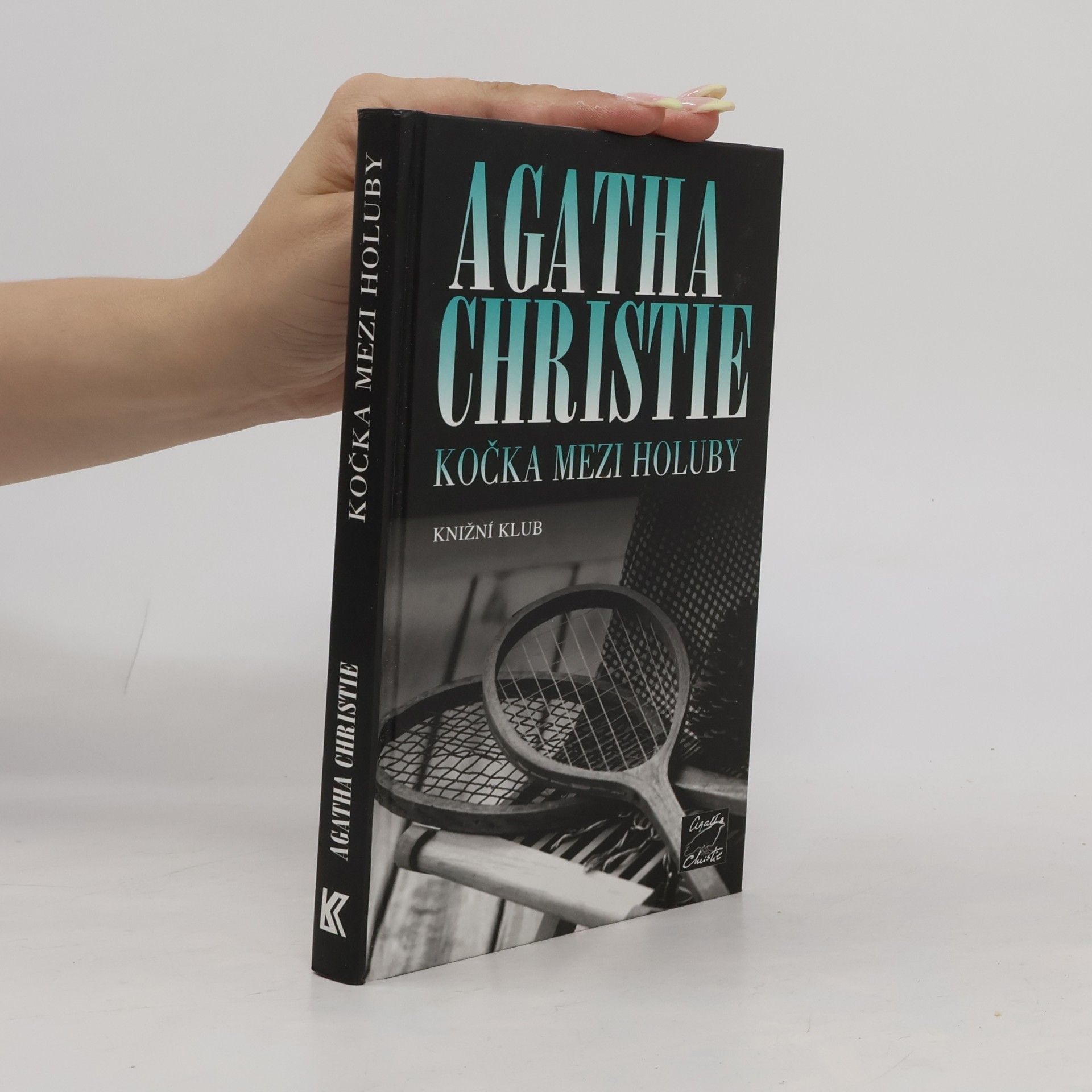 Agatha Christie Kočka mezi holuby