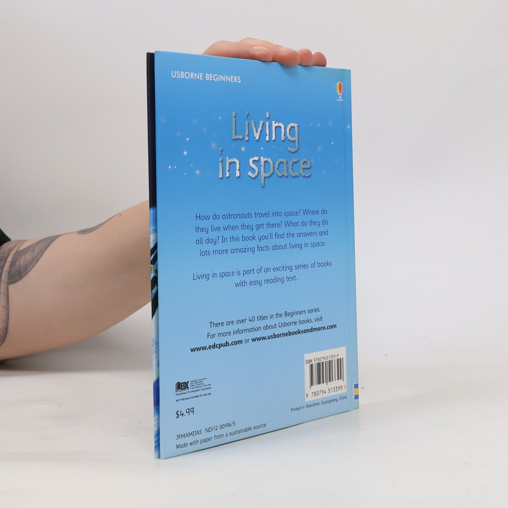 Katie Daynes Usborne Beginners: Living in Space, Level 2 - New Format