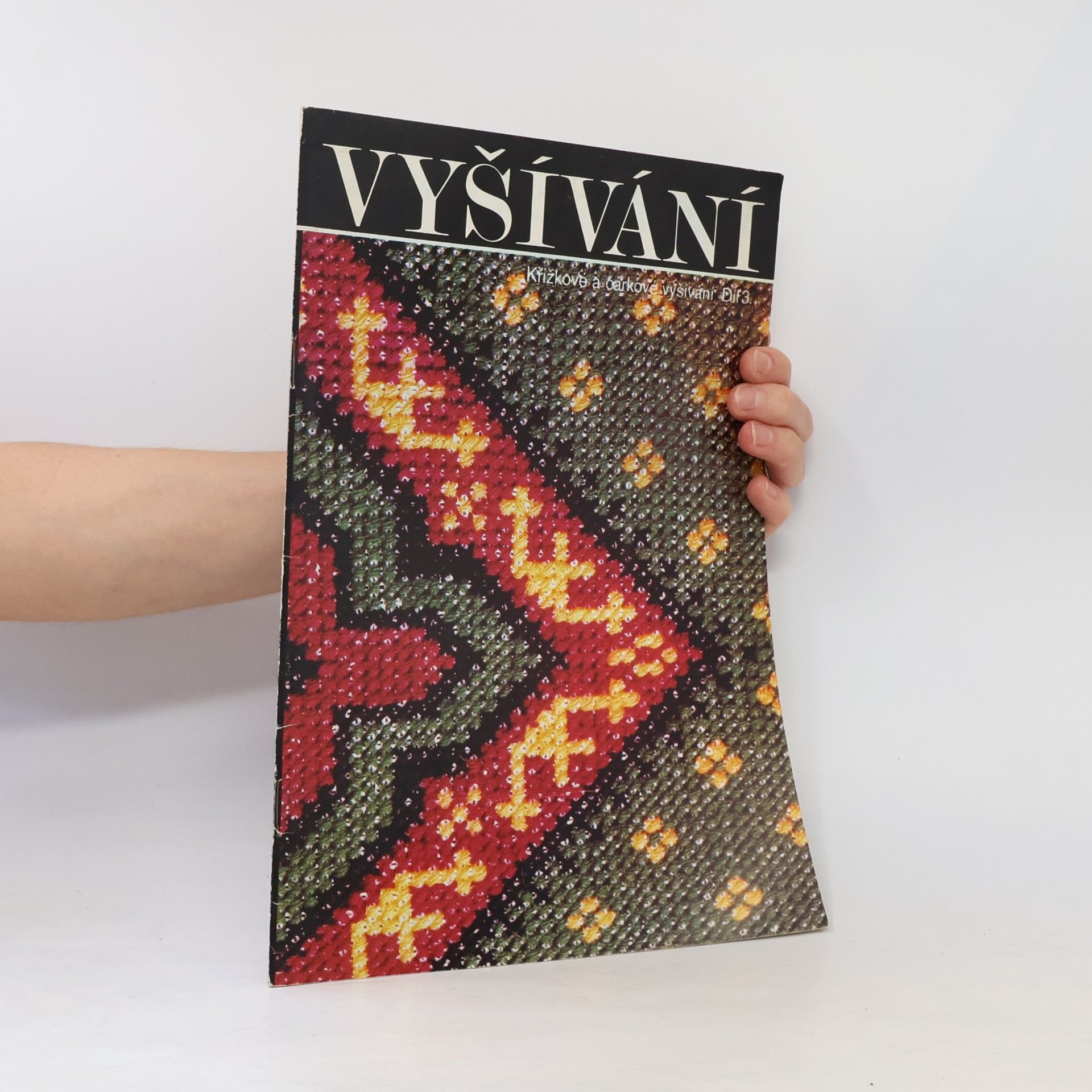 Vyšívání Díl 3. Křížkové a čárkové vyšívání