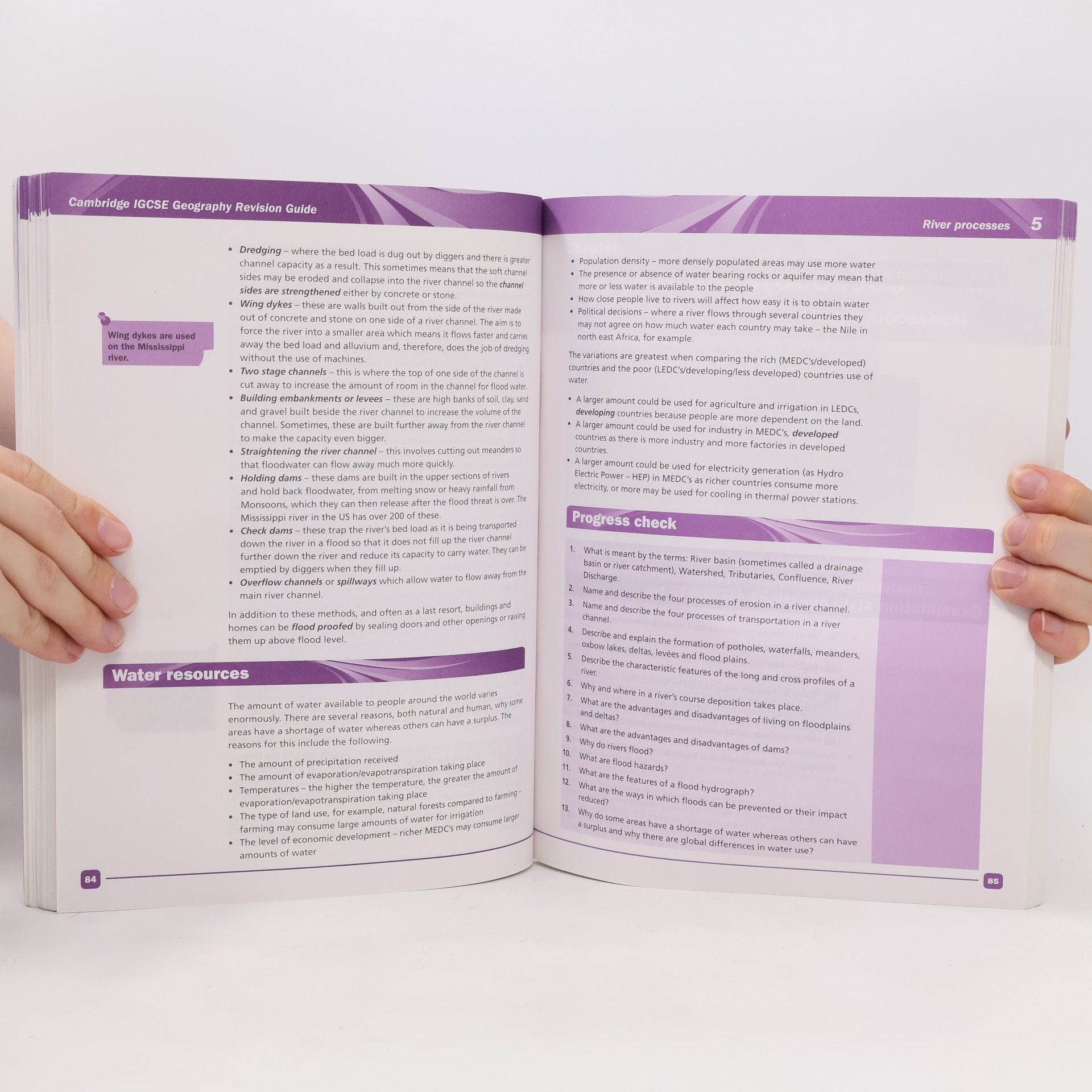 David Davies Cambridge IGCSE Geography Revision Guide Student's Book