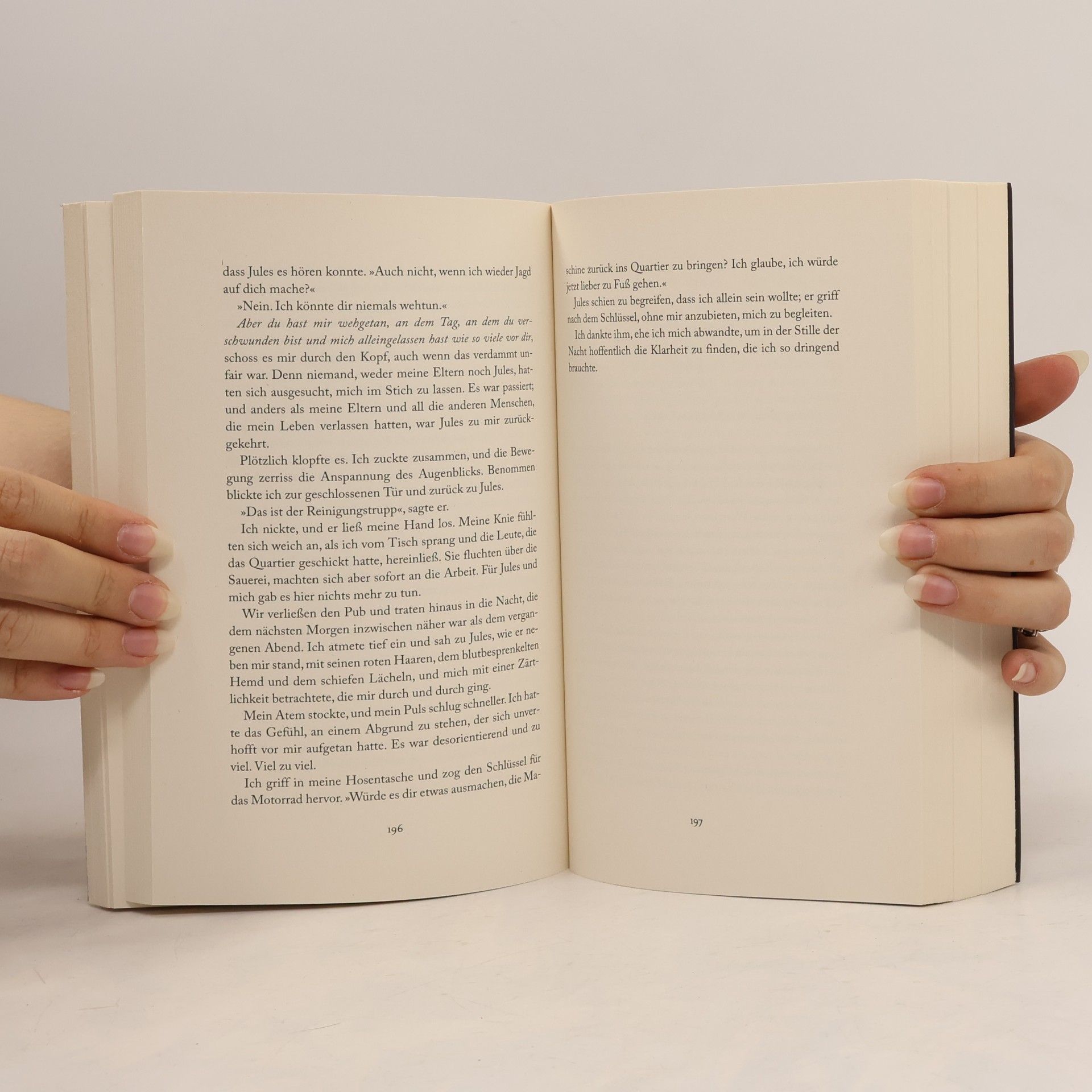 Laura Kneidl Midnight Chronicles