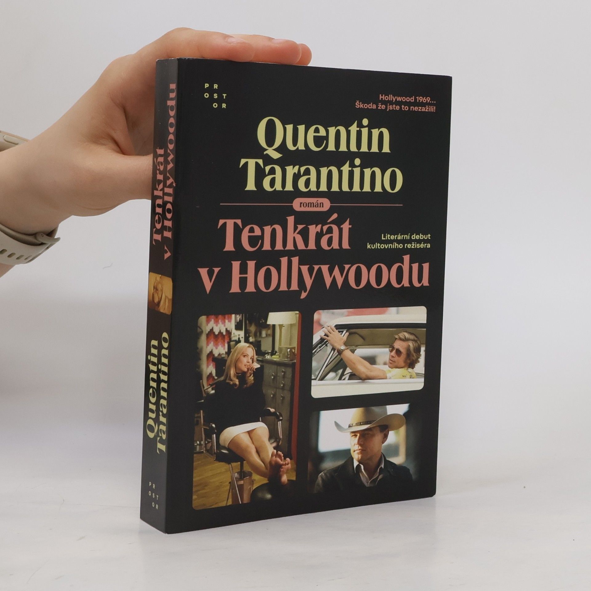 Quentin Tarantino Tenkrát v Hollywoodu : román