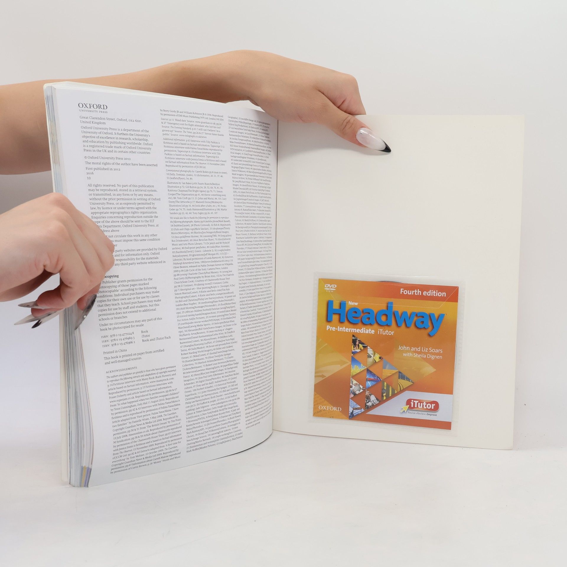 John Soars New Headway pre-intermediate. Student's book