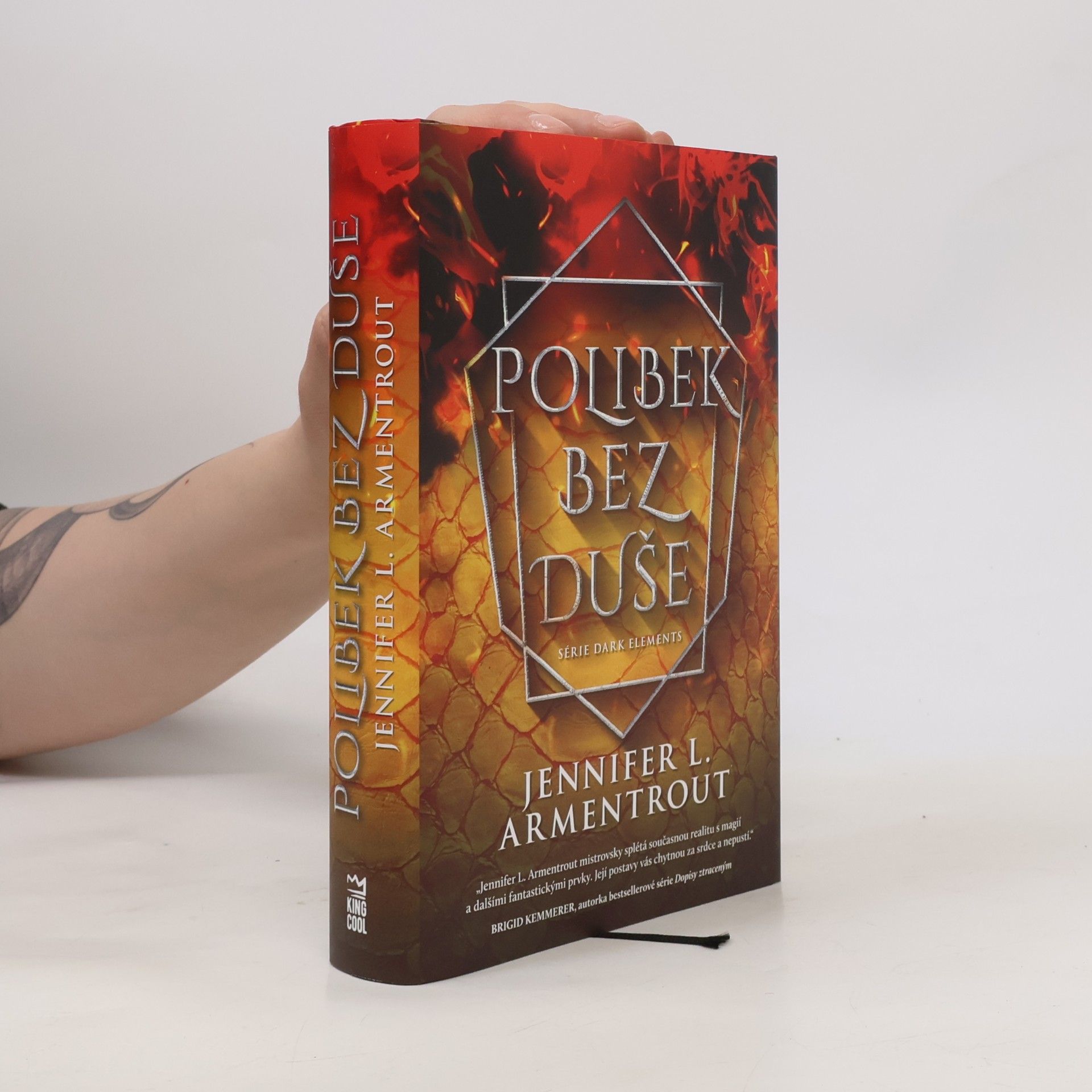 Jennifer L. Armentrout Polibek bez duše