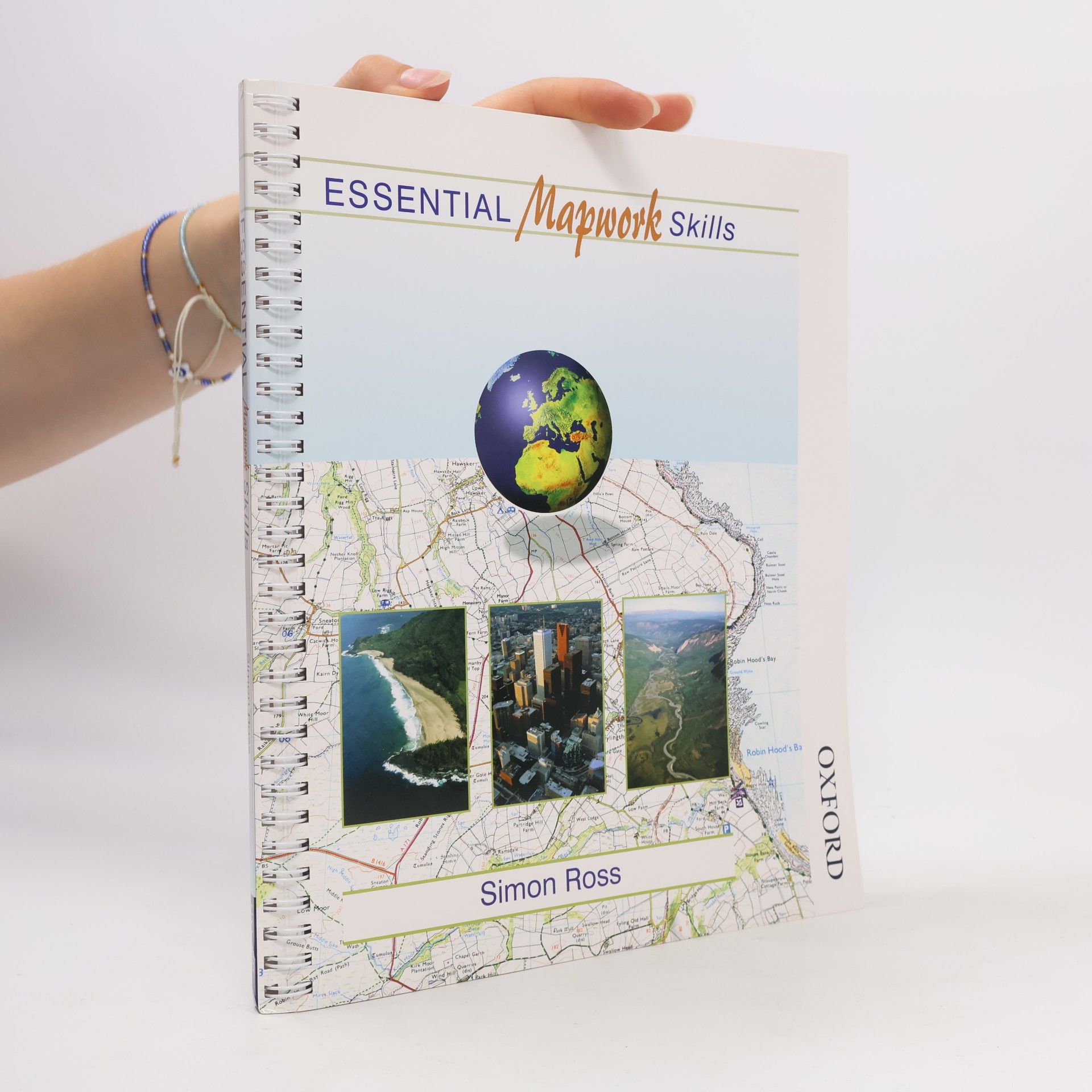 Simon Ross Essential Mapwork Skills 1