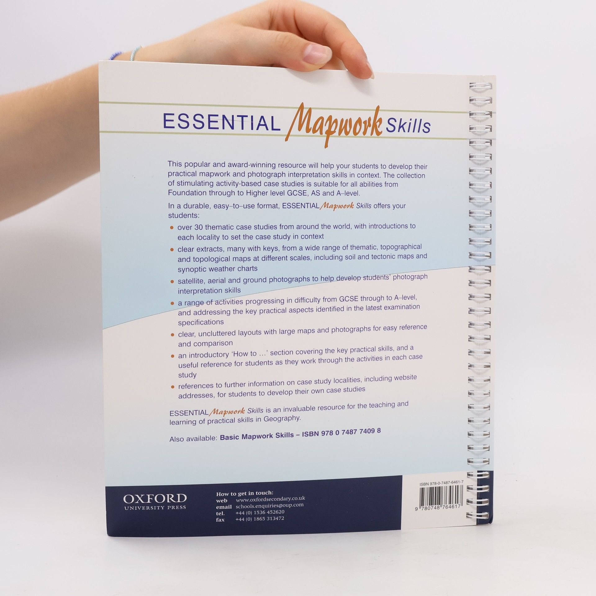 Simon Ross Essential Mapwork Skills 1