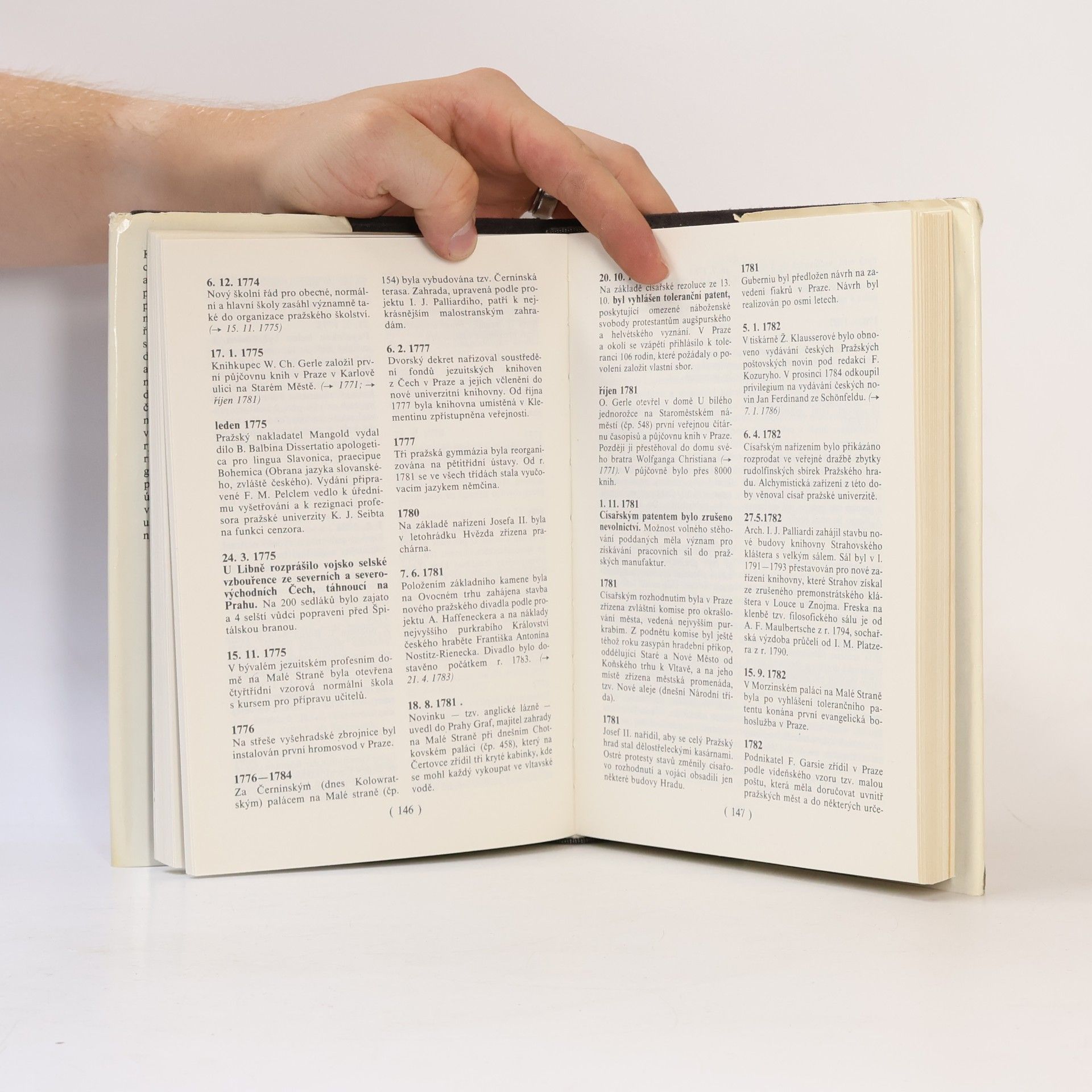 Various authors Dějiny Prahy v datech