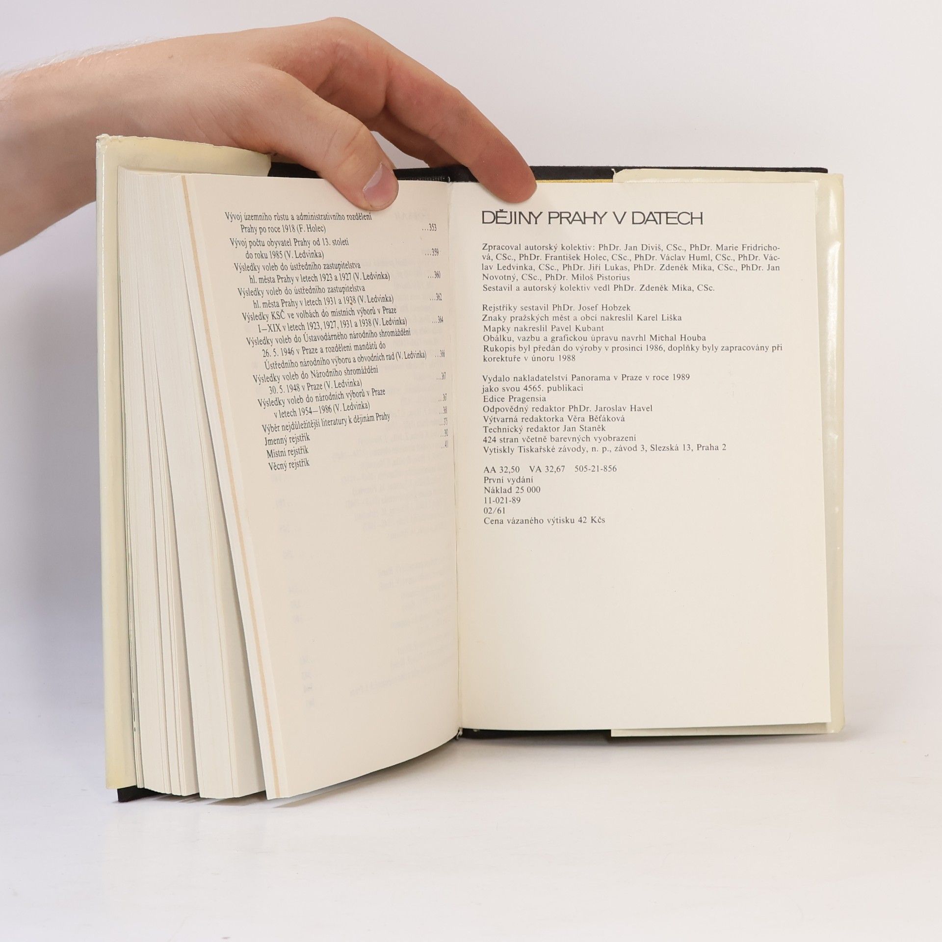 Various authors Dějiny Prahy v datech