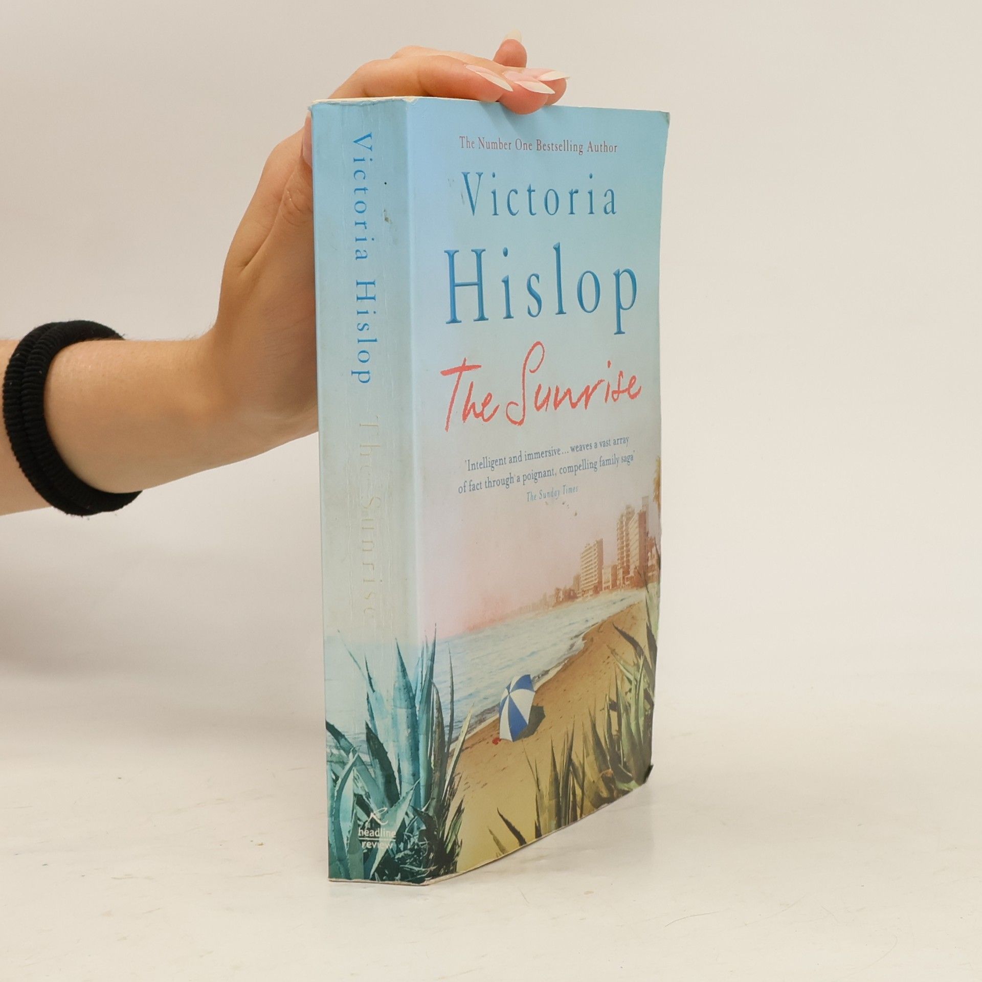 Victoria Hislop The Sunrise