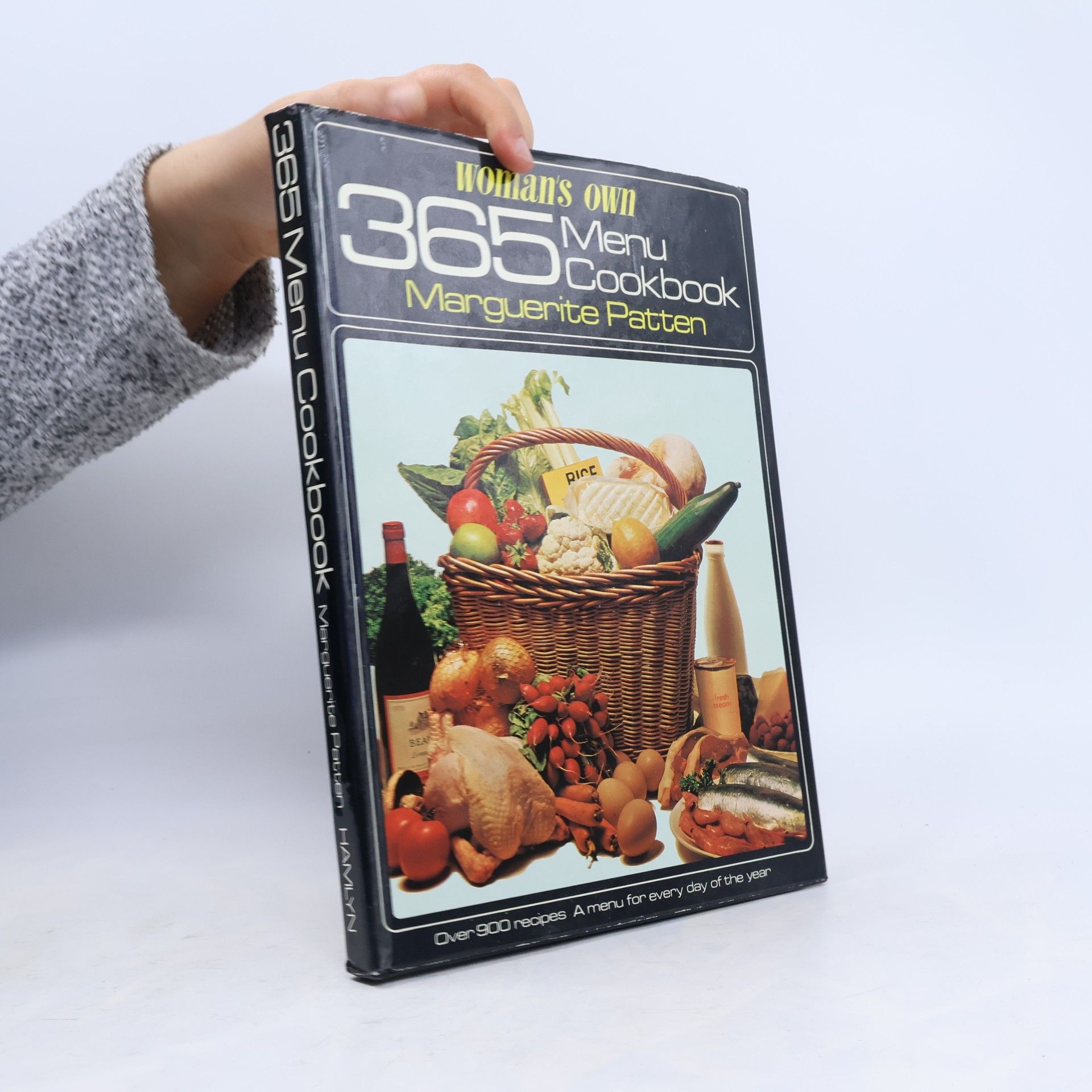 Marguerite Patten 'Woman's Own' 365 Menu Cookbook