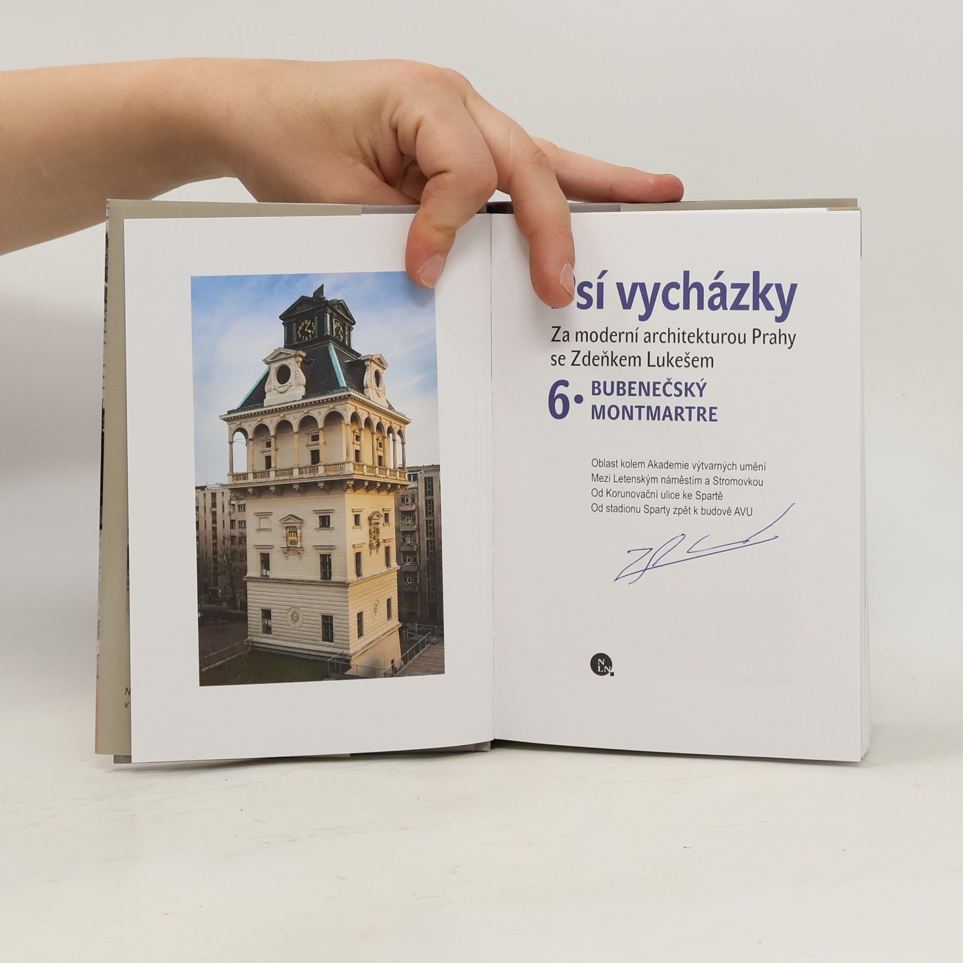 Zdeněk Lukeš Psí vycházky : za moderní architekturou Prahy se Zdeňkem Lukešem
