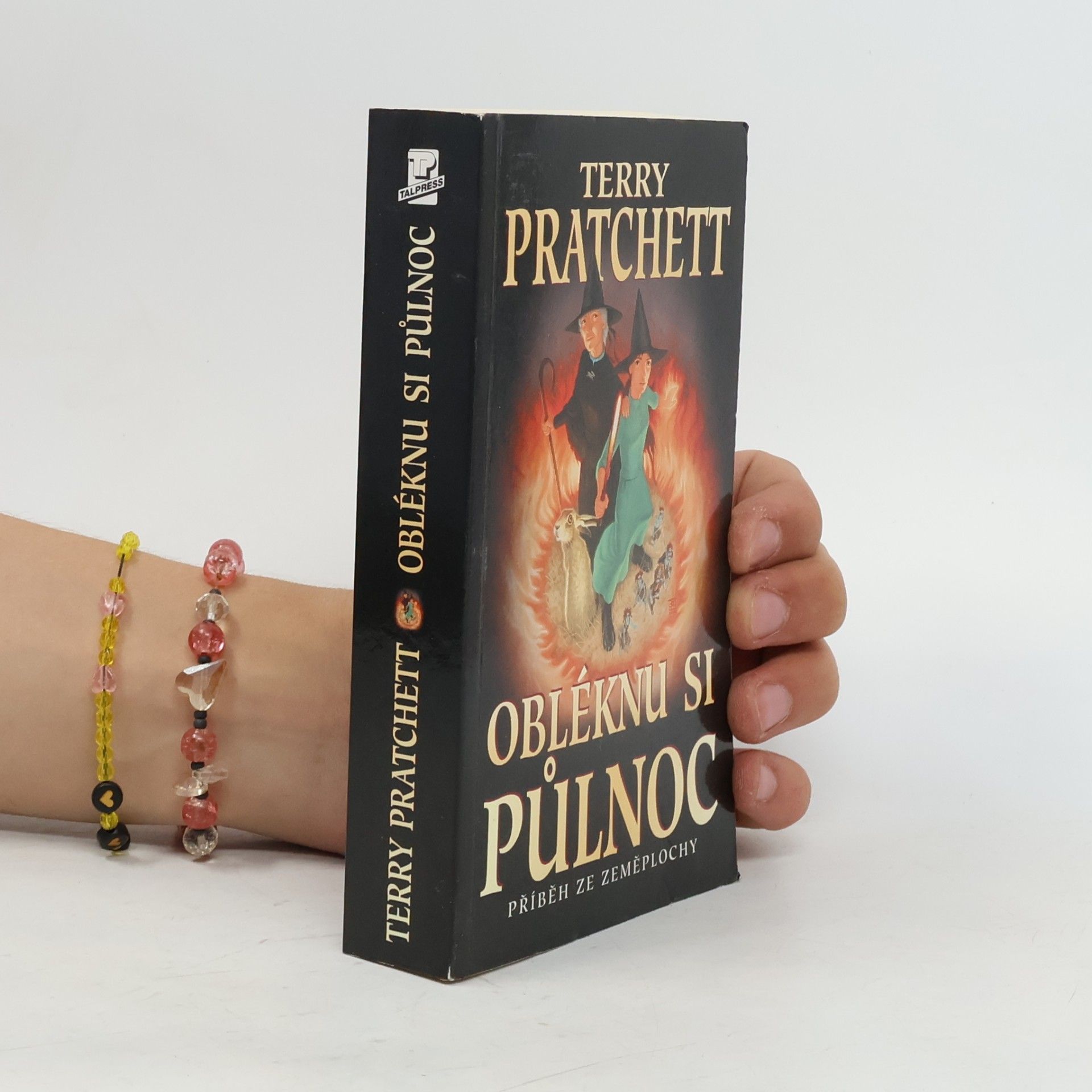 Terry Pratchett Obléknu si půlnoc