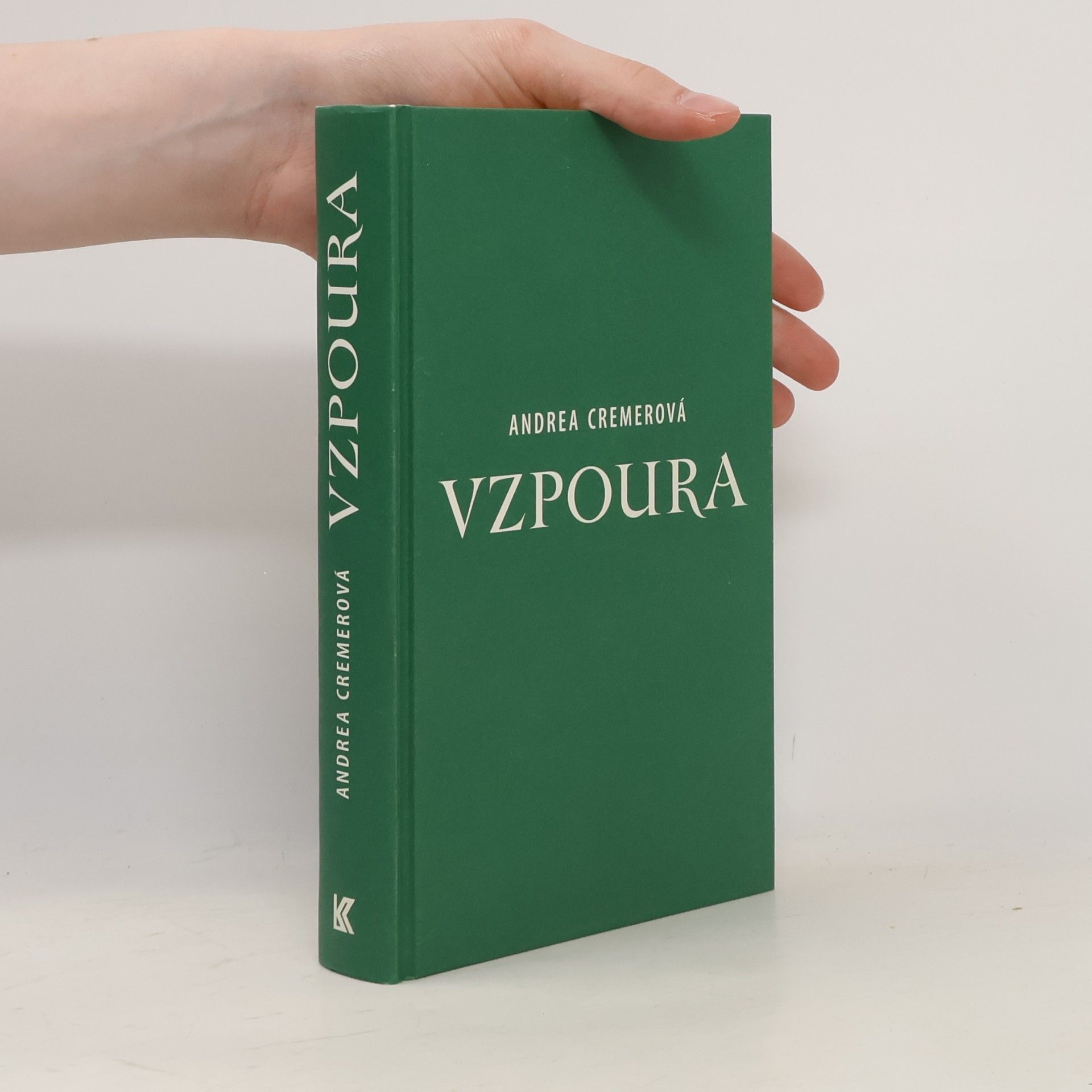 Andrea Cremer Vzpoura