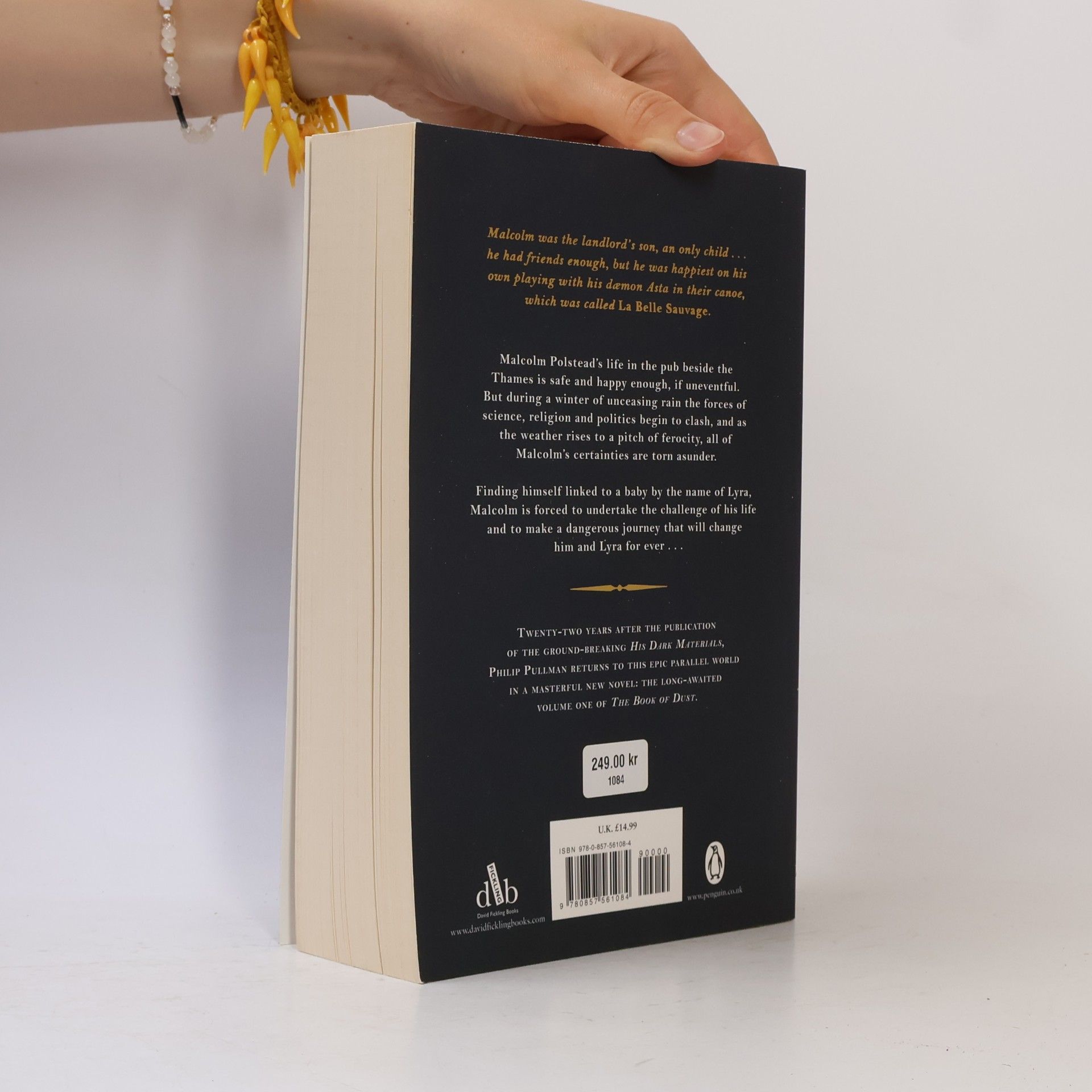Philip Pullman The book of dust. Volume one, La belle sauvage