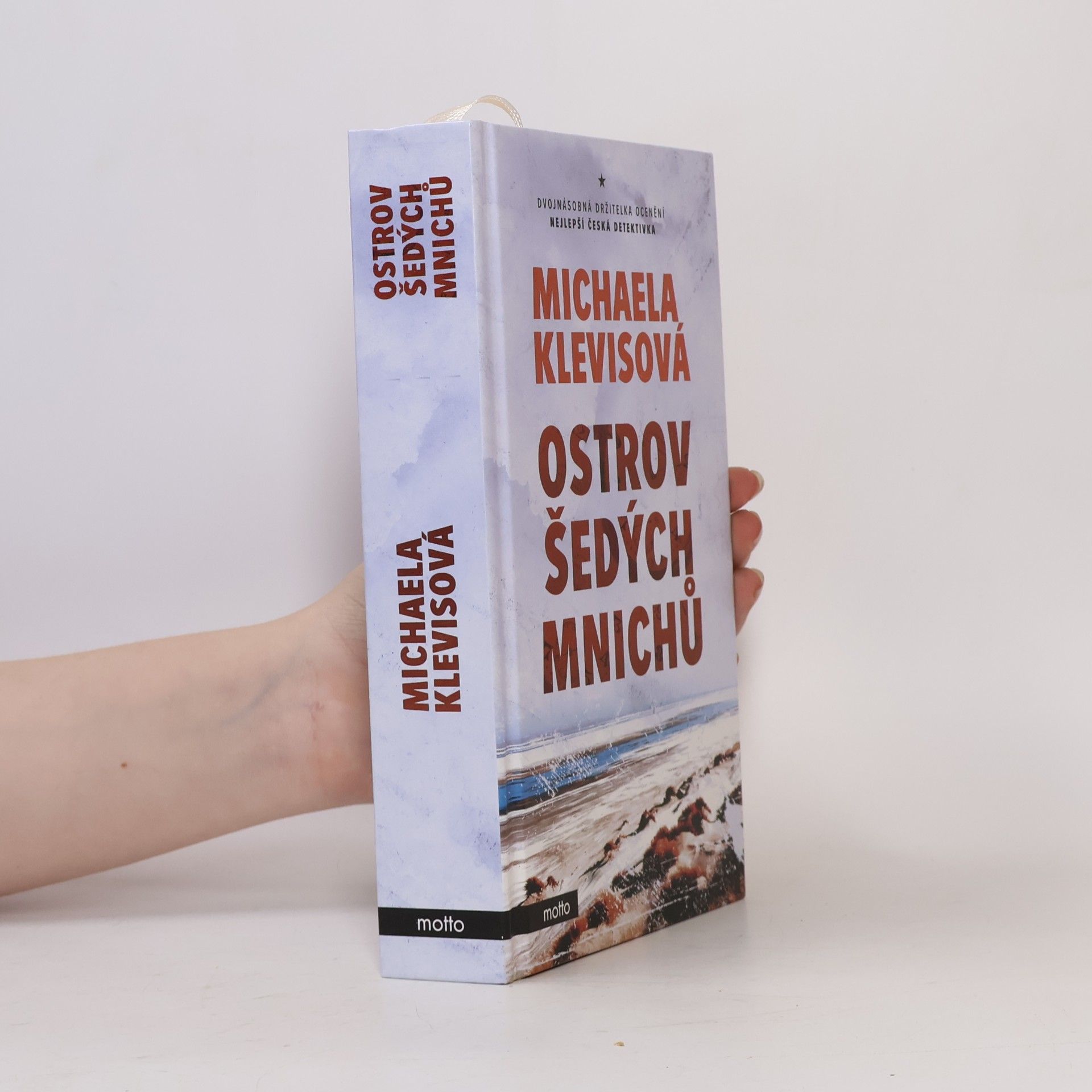 Michaela Klevisová Ostrov šedých mnichů