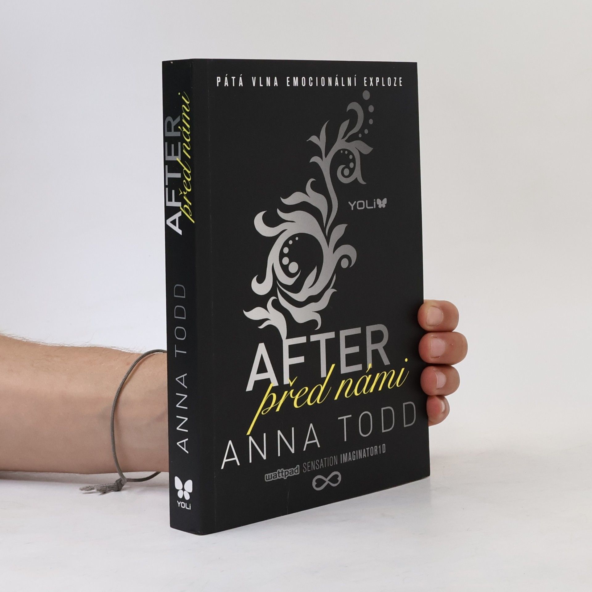 Anna Todd After 5. Před námi
