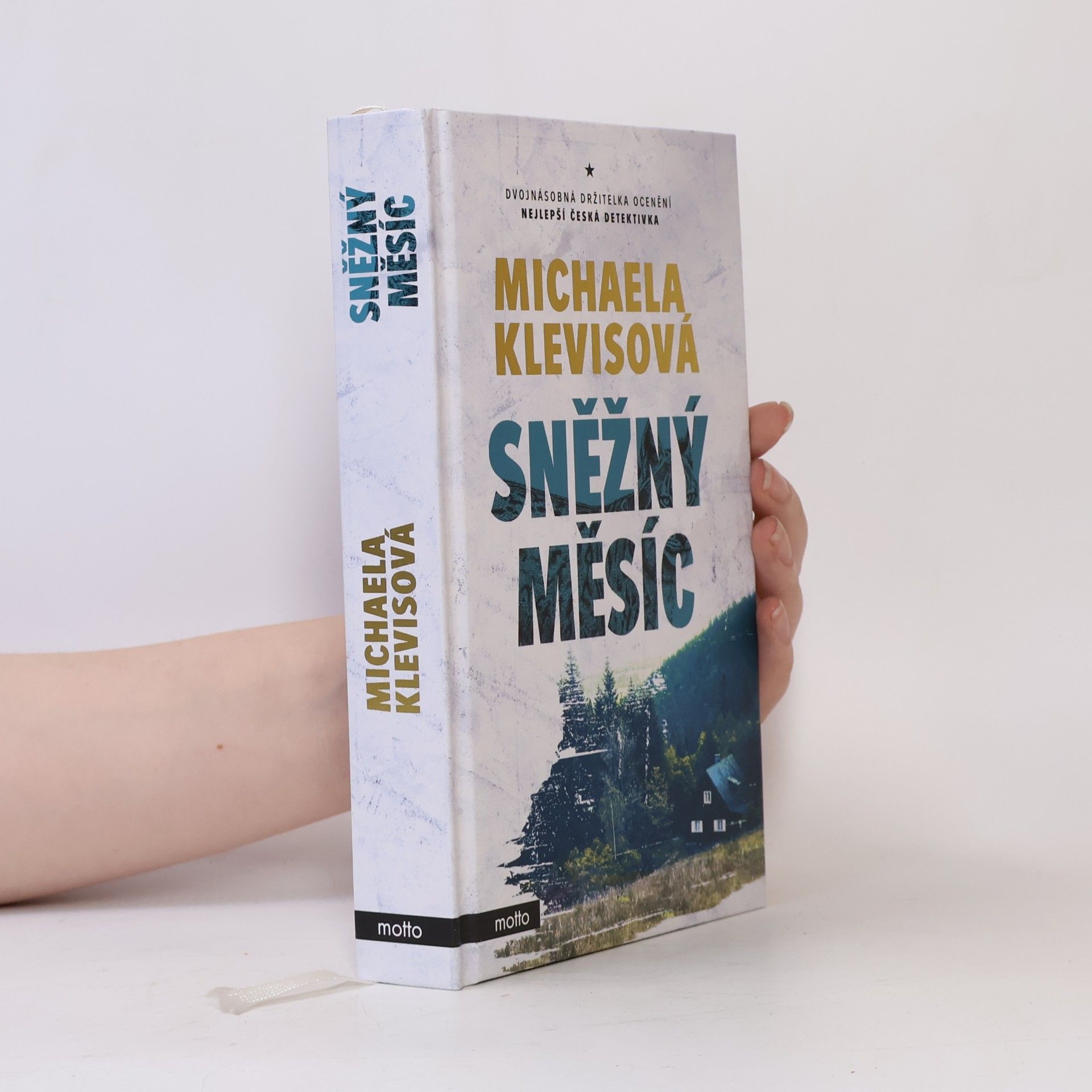 Michaela Klevisová Sněžný měsíc