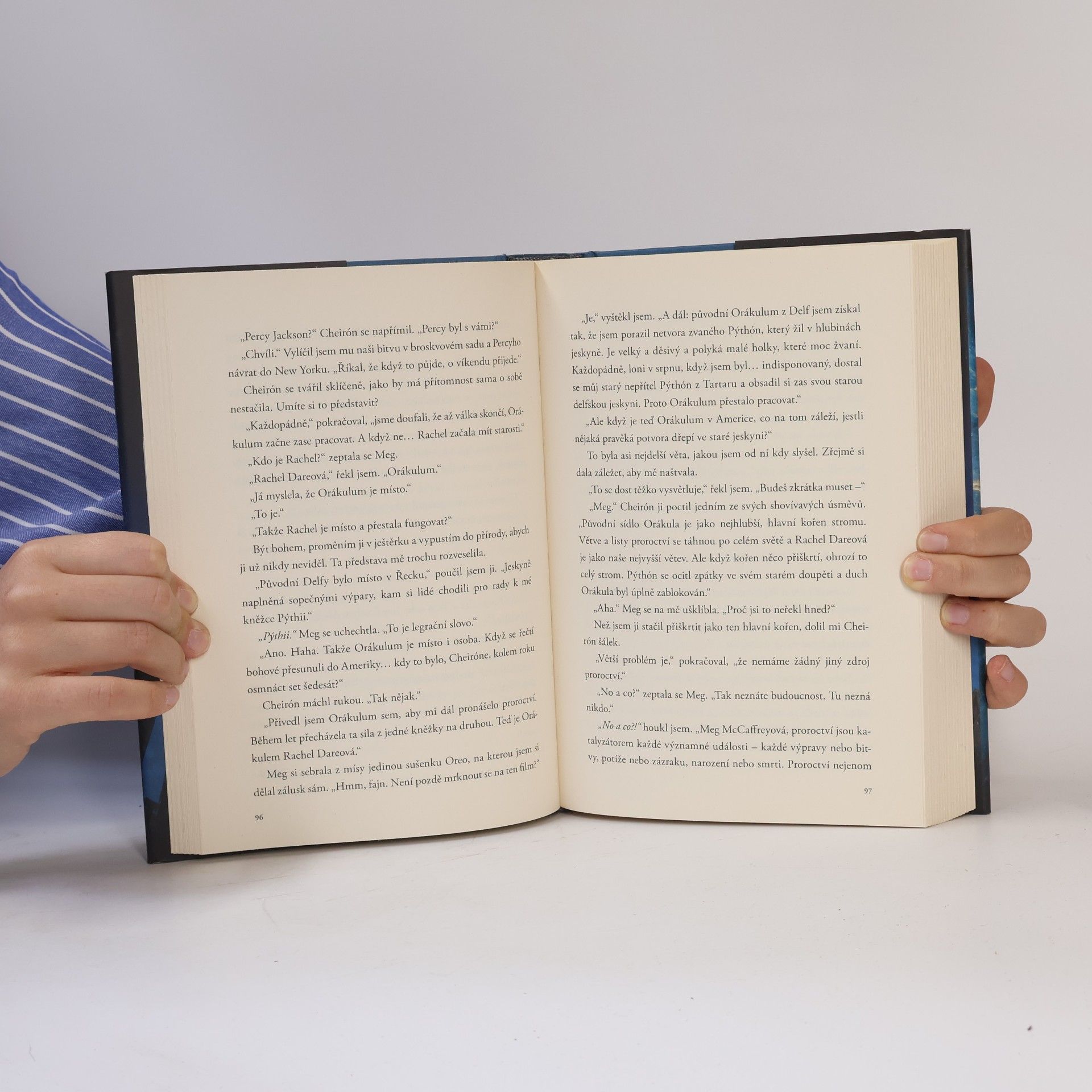 Rick Riordan Apollónův pád. Utajené orákulum