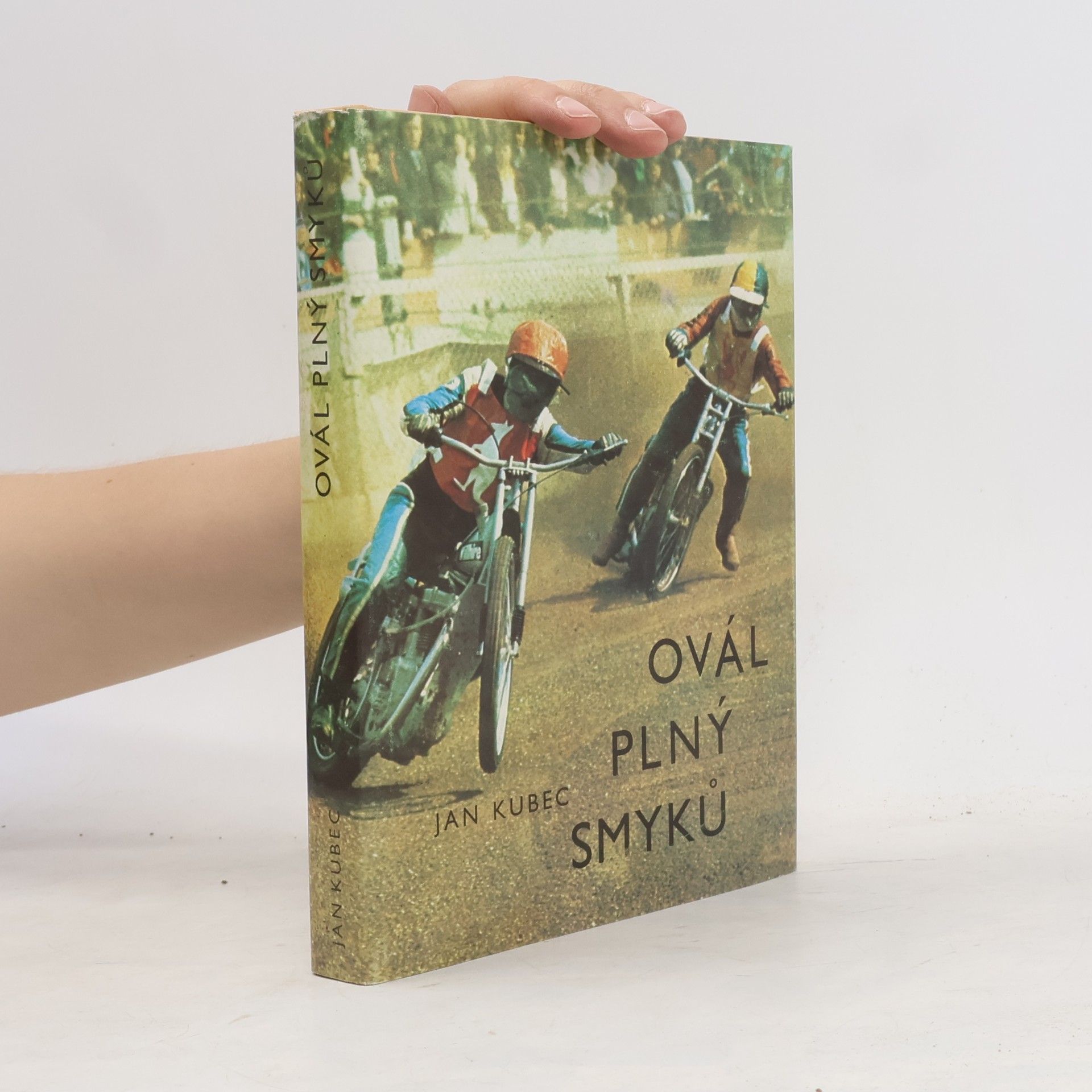 Jan Kubec Ovál plný smyků