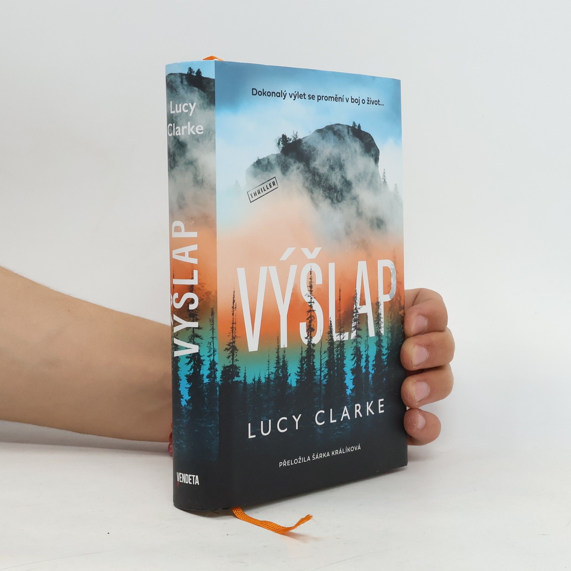 Lucy Clarke Výšlap