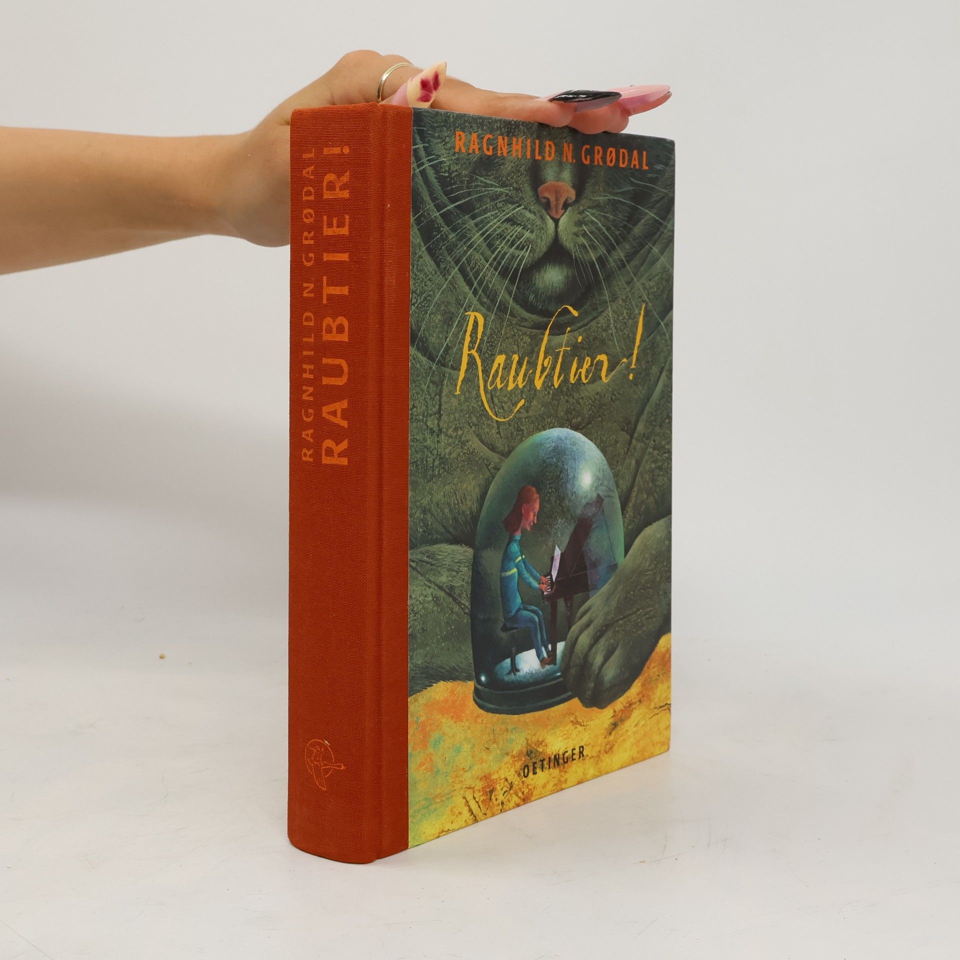 Ragnhild N. Groedal Raubtier!. Thriller über moderne Psychologie