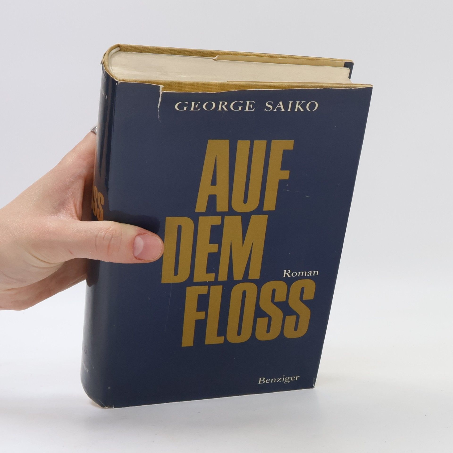 George Saiko Auf dem Floss