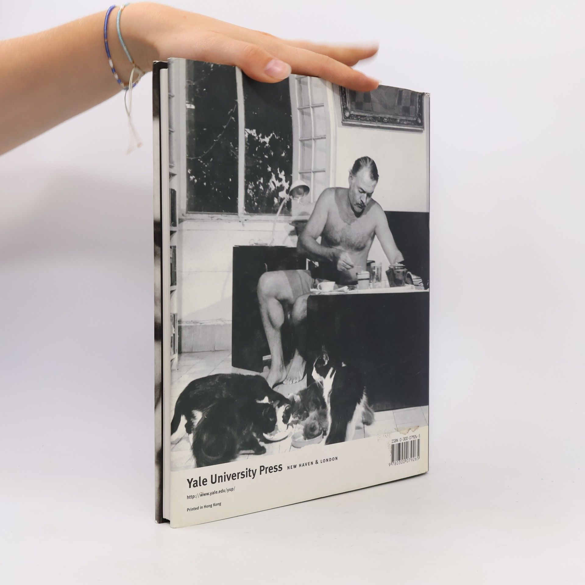 Frederick Voss Picturing Hemingway: A Writer in His Time