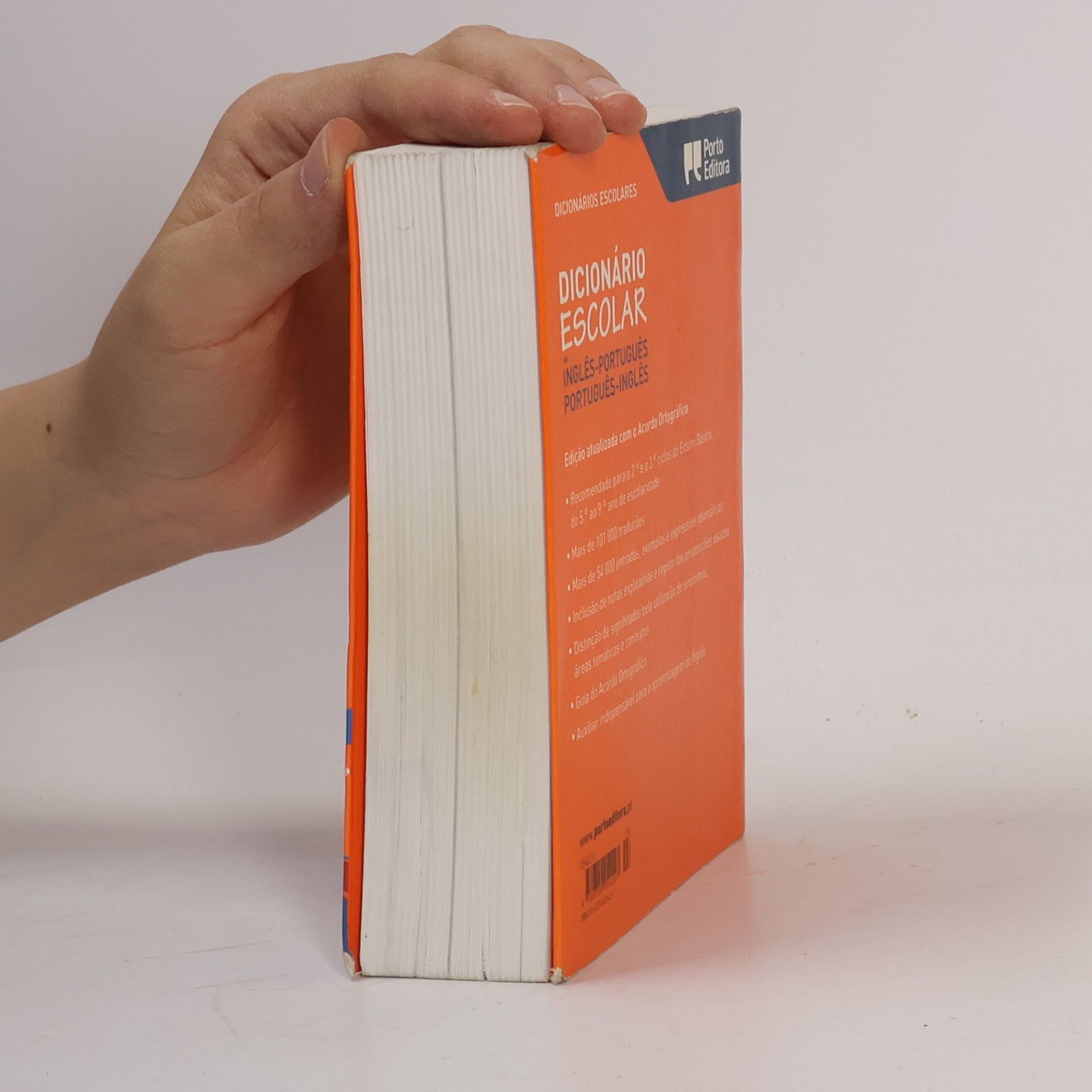 Escolares English-Portuguese & Portuguese-English School Dictionary