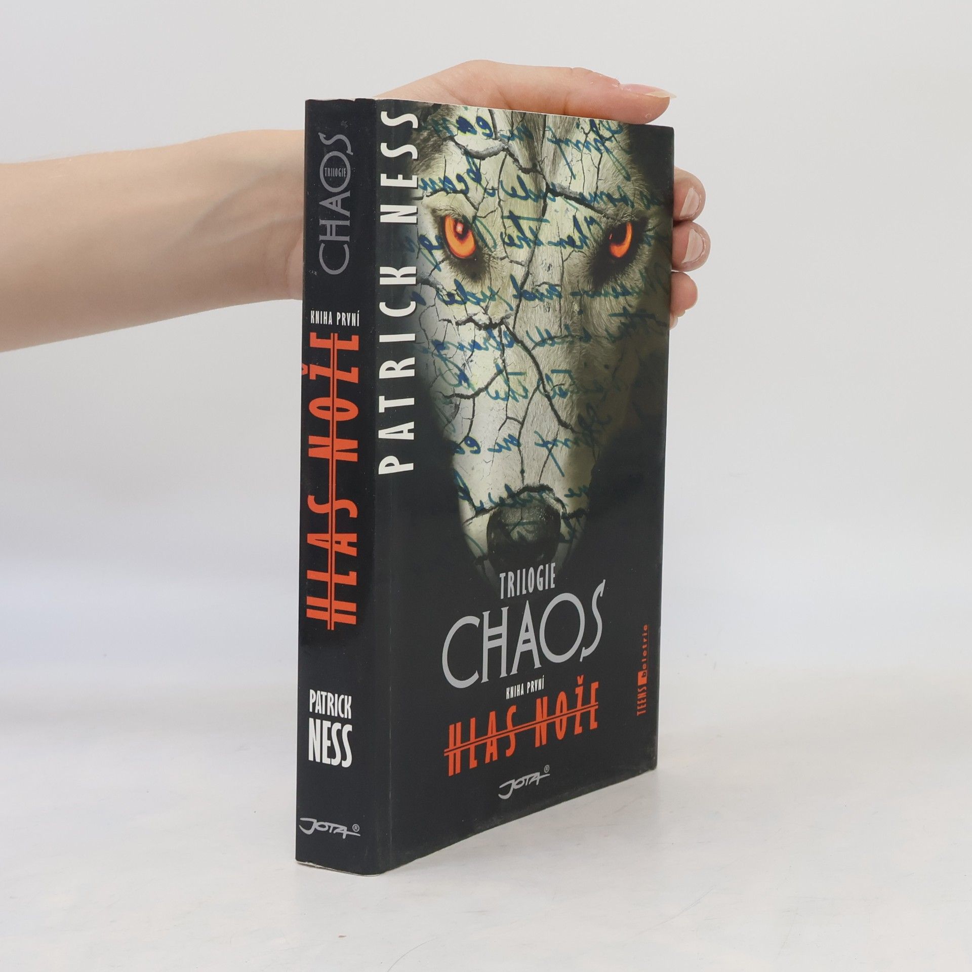 Patrick Ness Chaos. Kniha první. Hlas nože