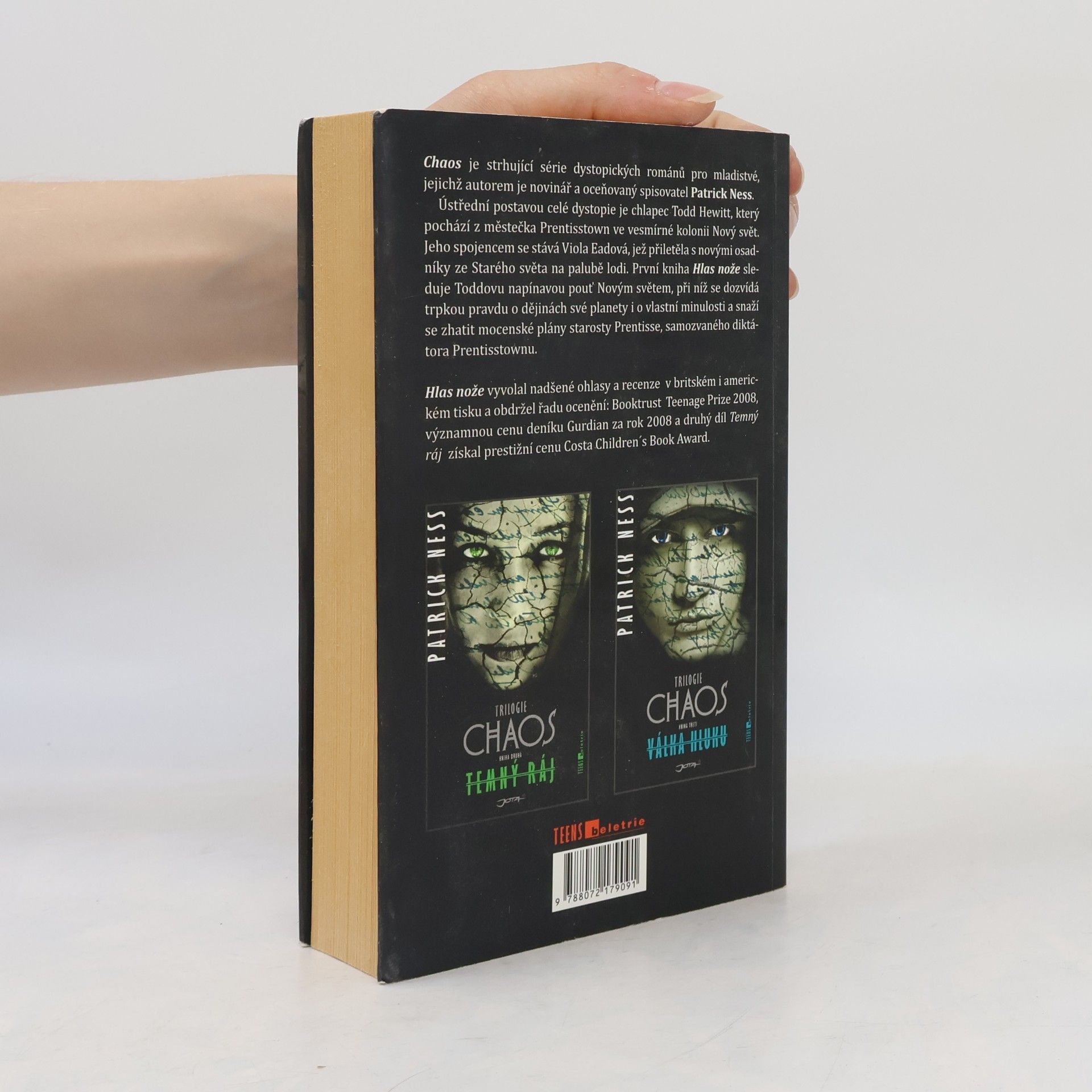 Patrick Ness Chaos. Kniha první. Hlas nože