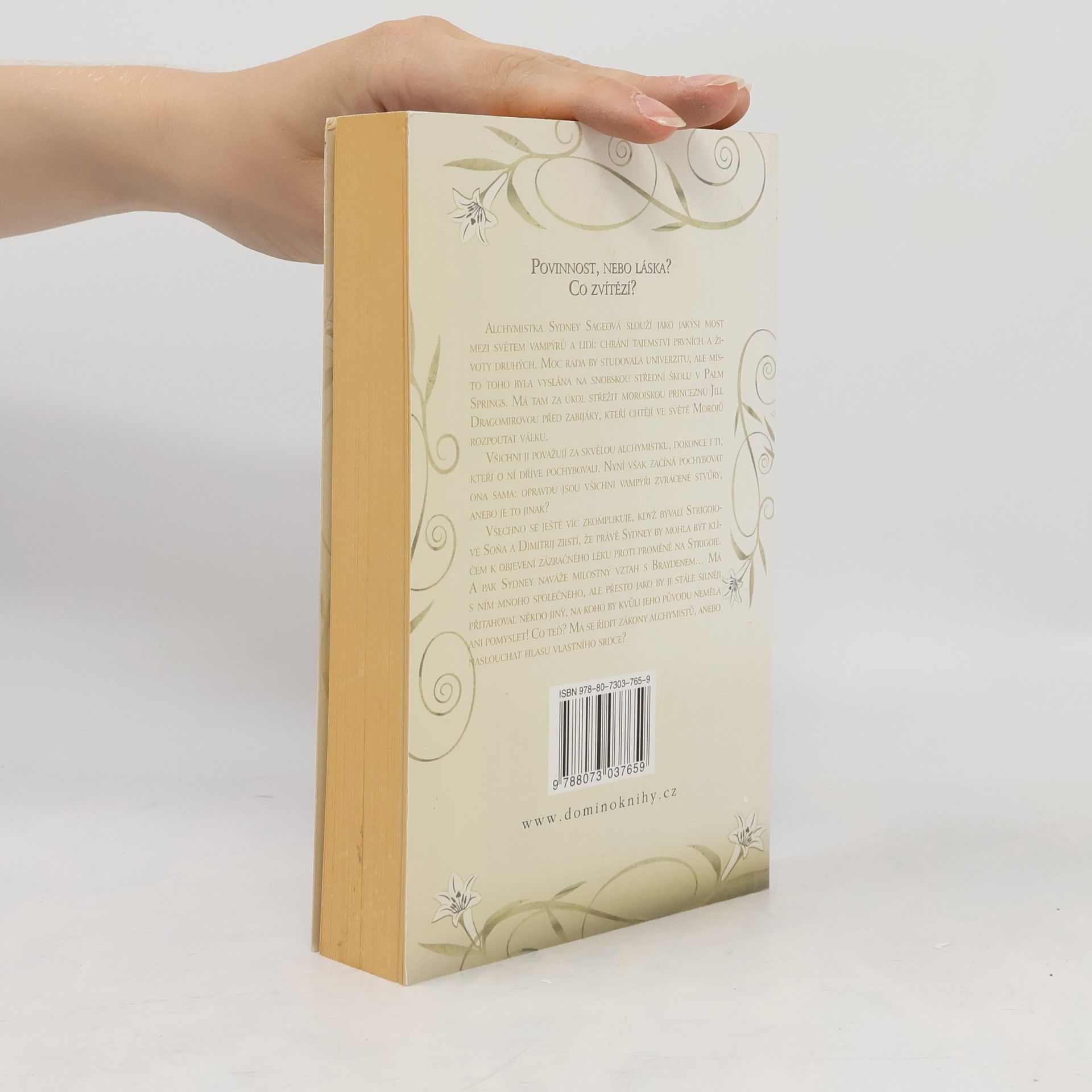 Richelle Mead Pokrevní pouta. 2, Zlatá lilie